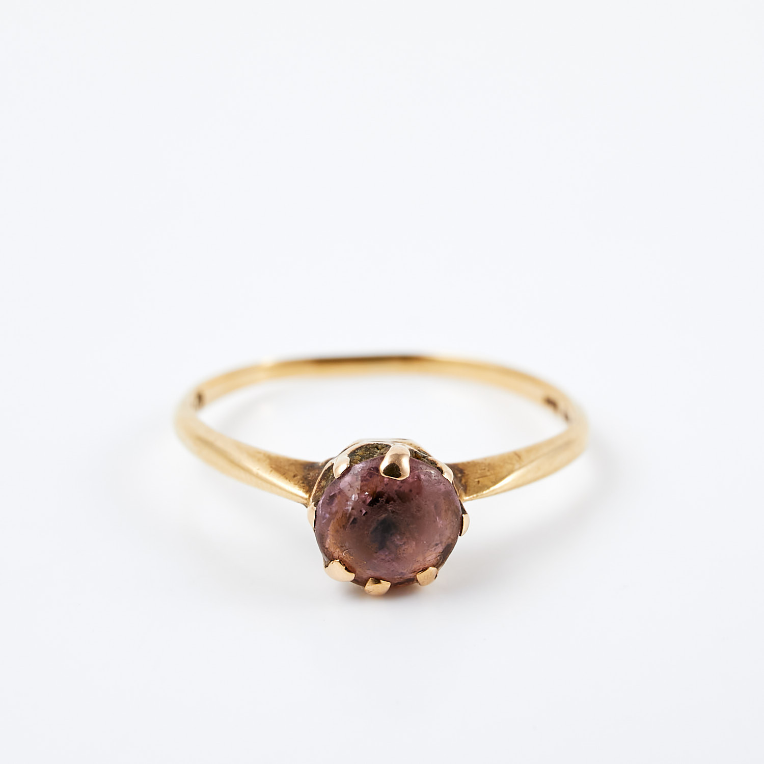 RING, 18 k guld, rosa fasettslipat glas, Strömdahl Hugo, Stockholm, 1929.