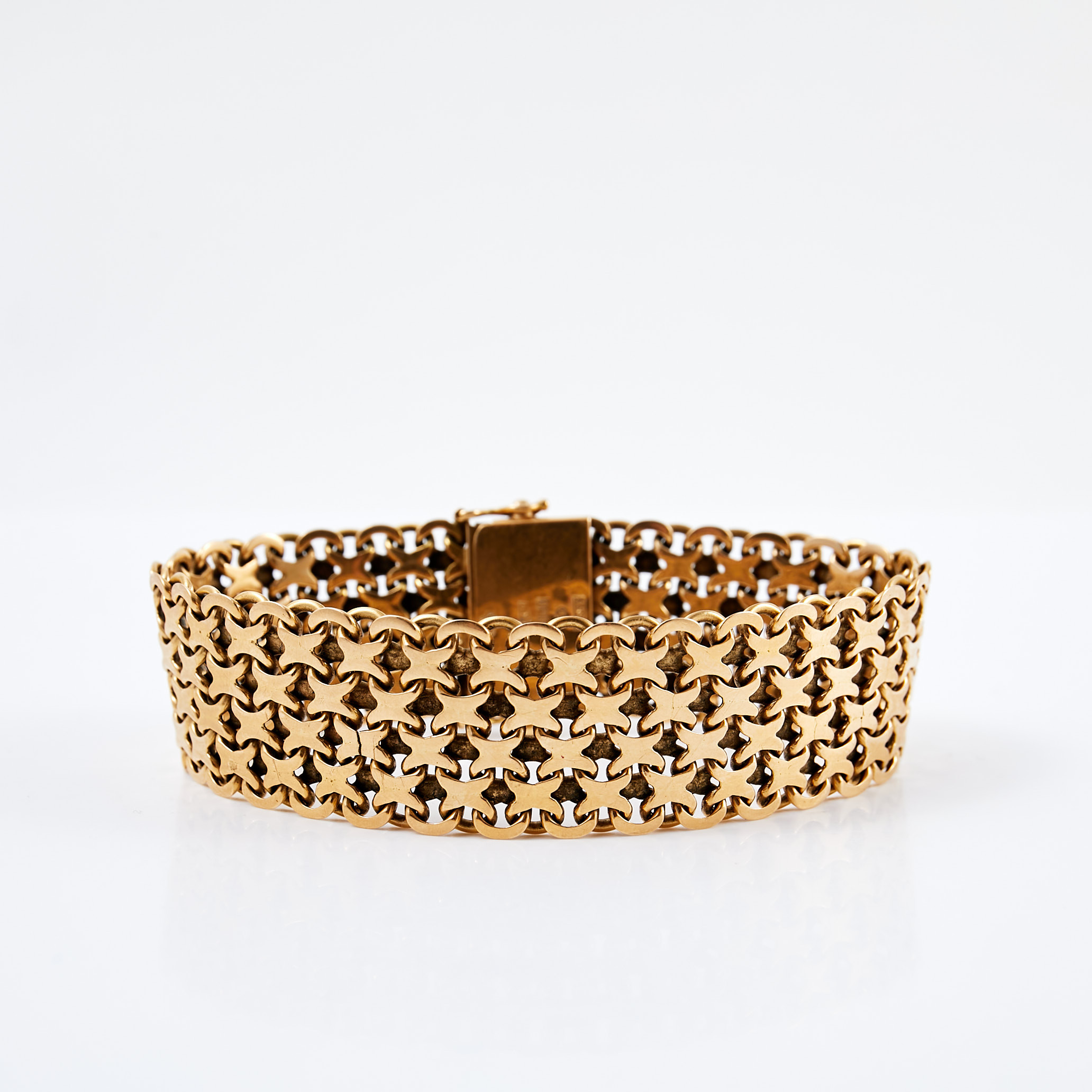 ARMBAND, 18 k guld, x-länk, Mikkov Ab August, Stockholm, 1965.