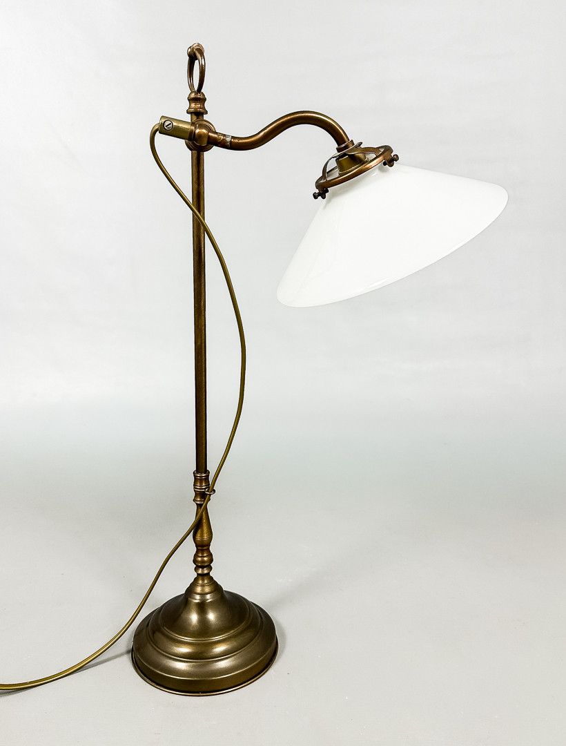 BORDSLAMPA, mässing, Texa, senare 1900-tal.