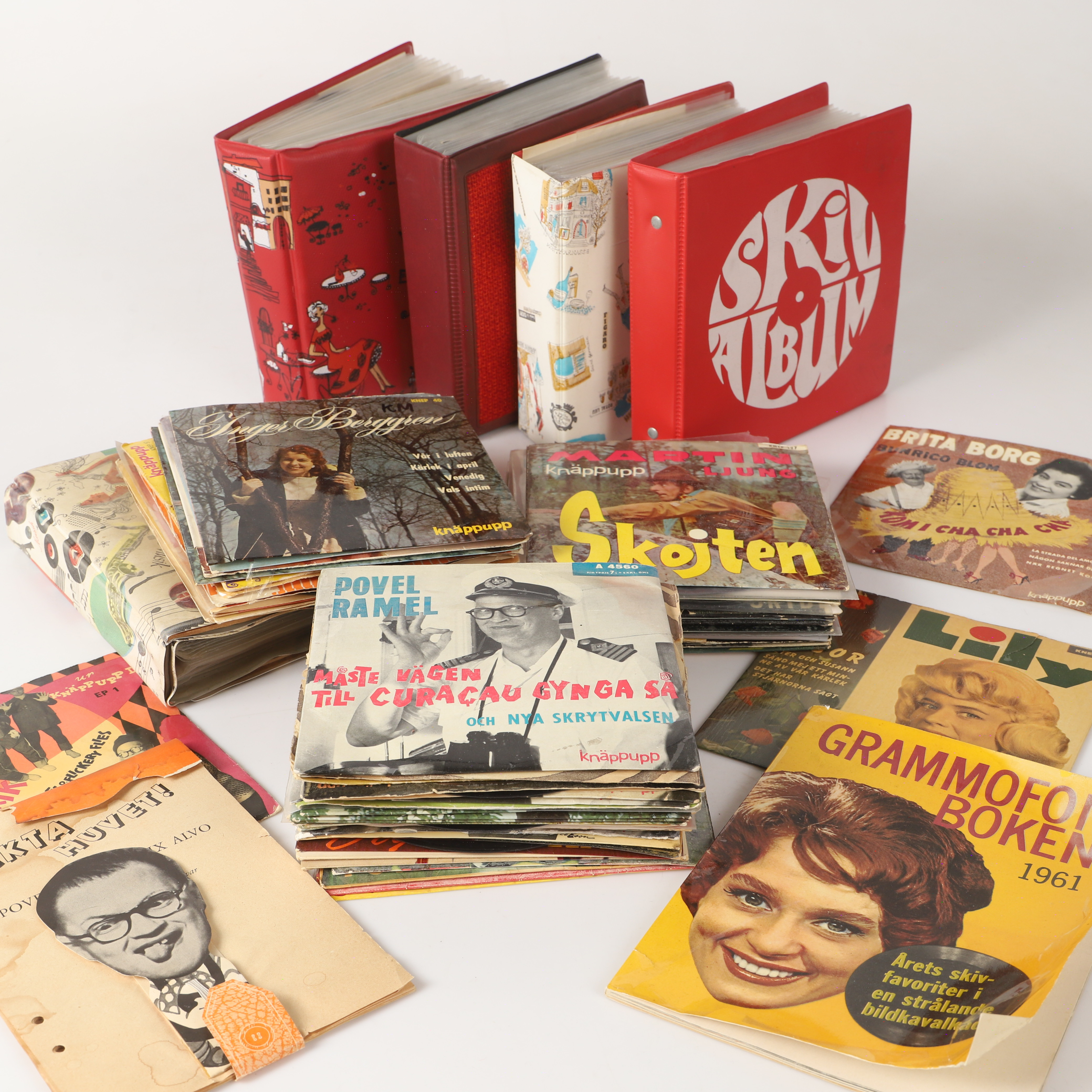 EP-SKIVOR/SINGLAR, ca 150 stycken, ur "Knäppupp", 1900-tal.