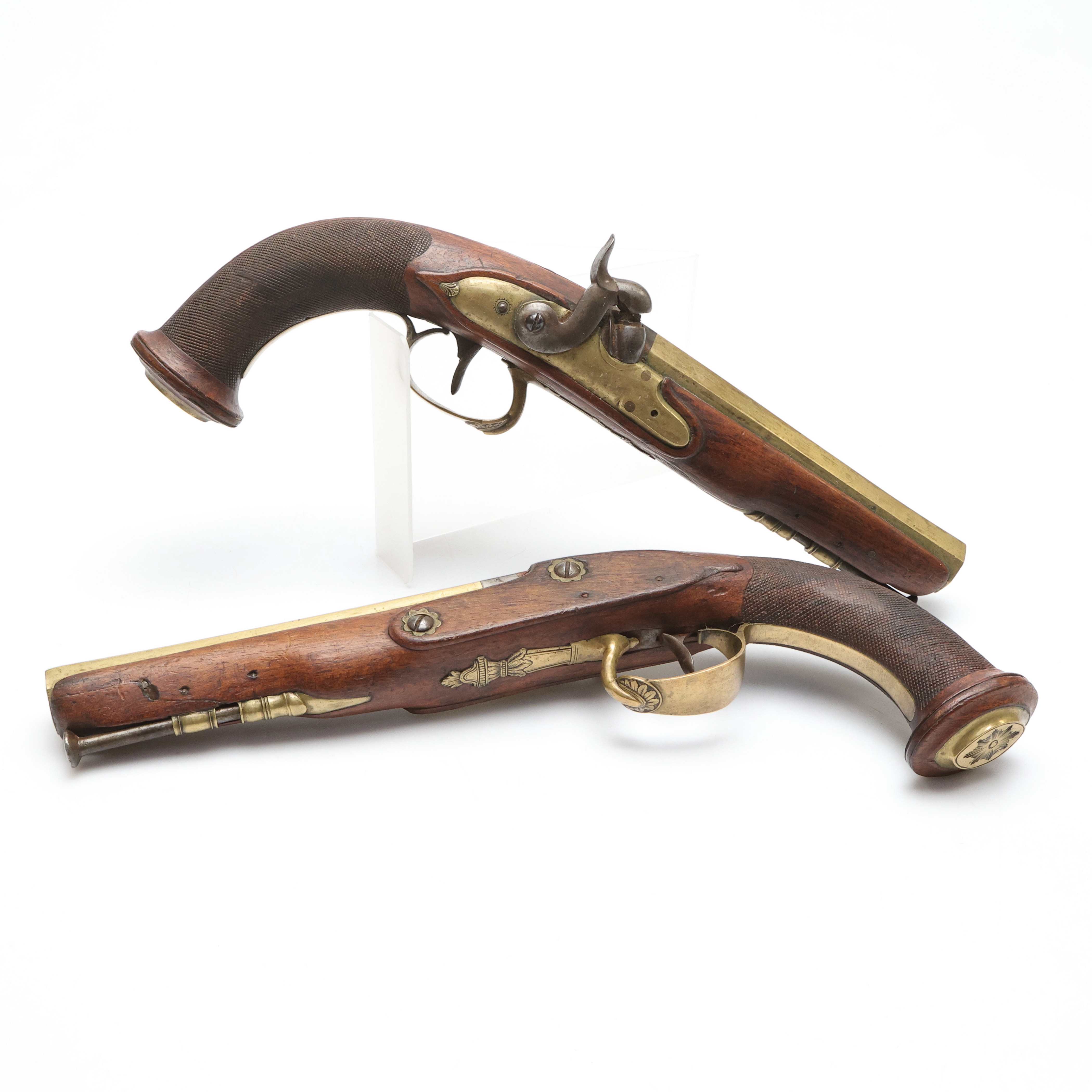 SLAGLÅSPISTOLER, ett par, 1700/1800 tal, troligen Frankrike.