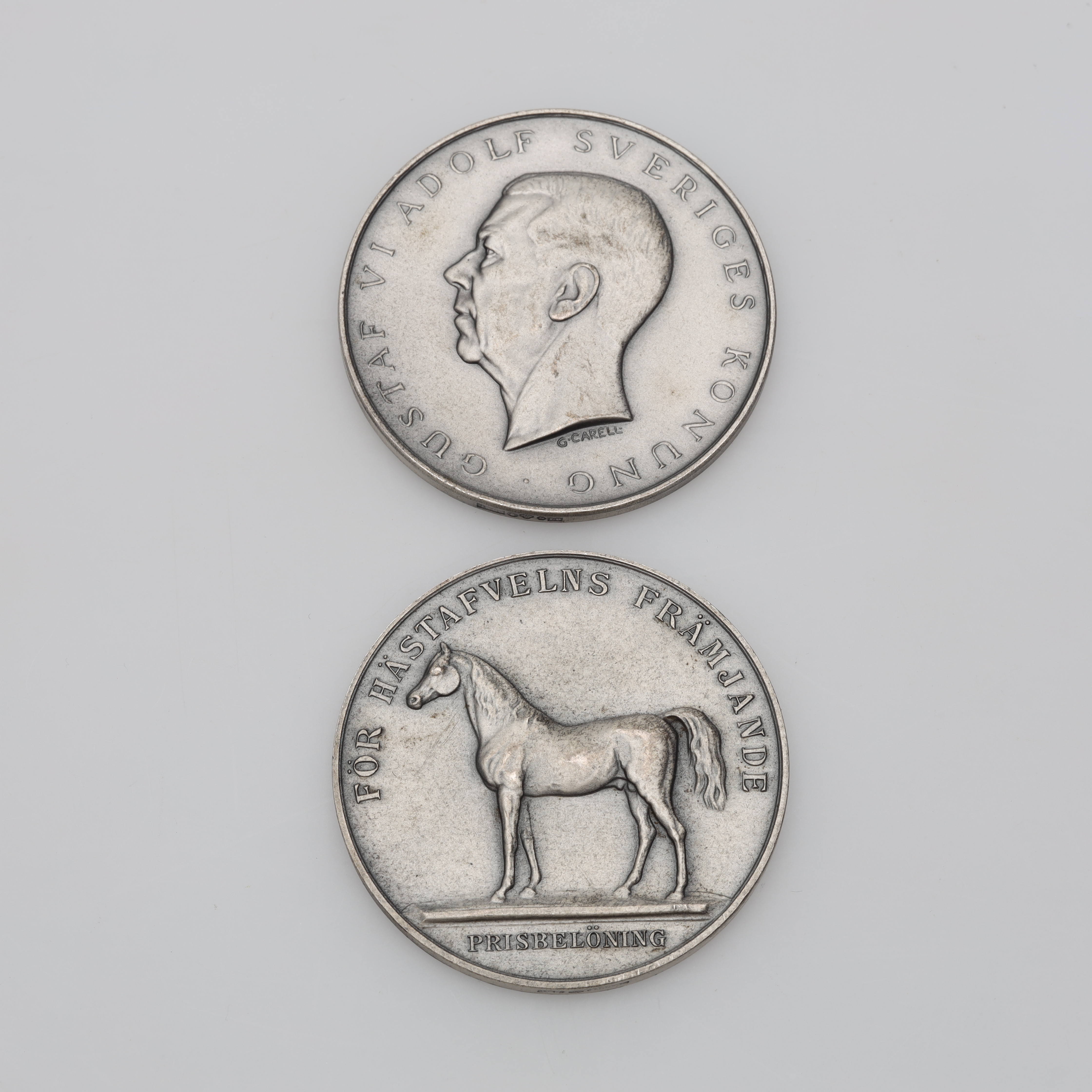 MEDALJER 2 stycken silver vikt ca 62,8 gram.