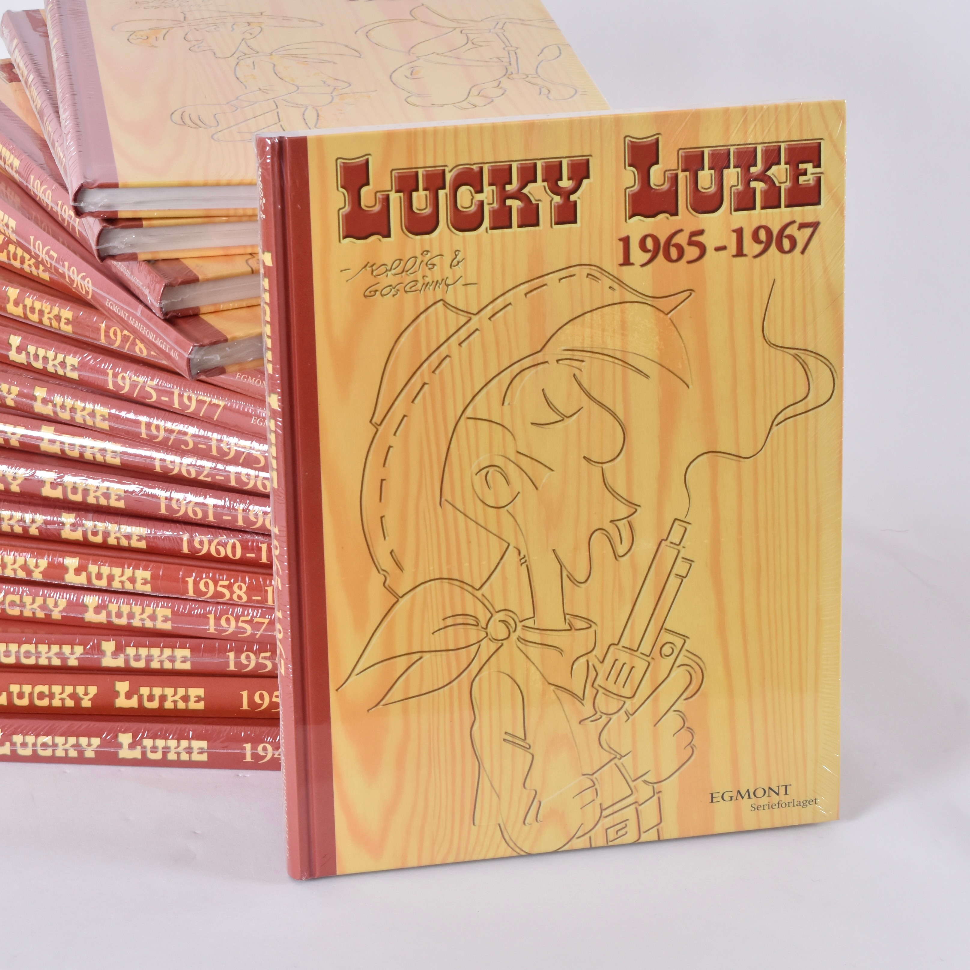 SERIELABUM, 17-stycken, Lucky Luke, Egmont förlag, Dansk text.