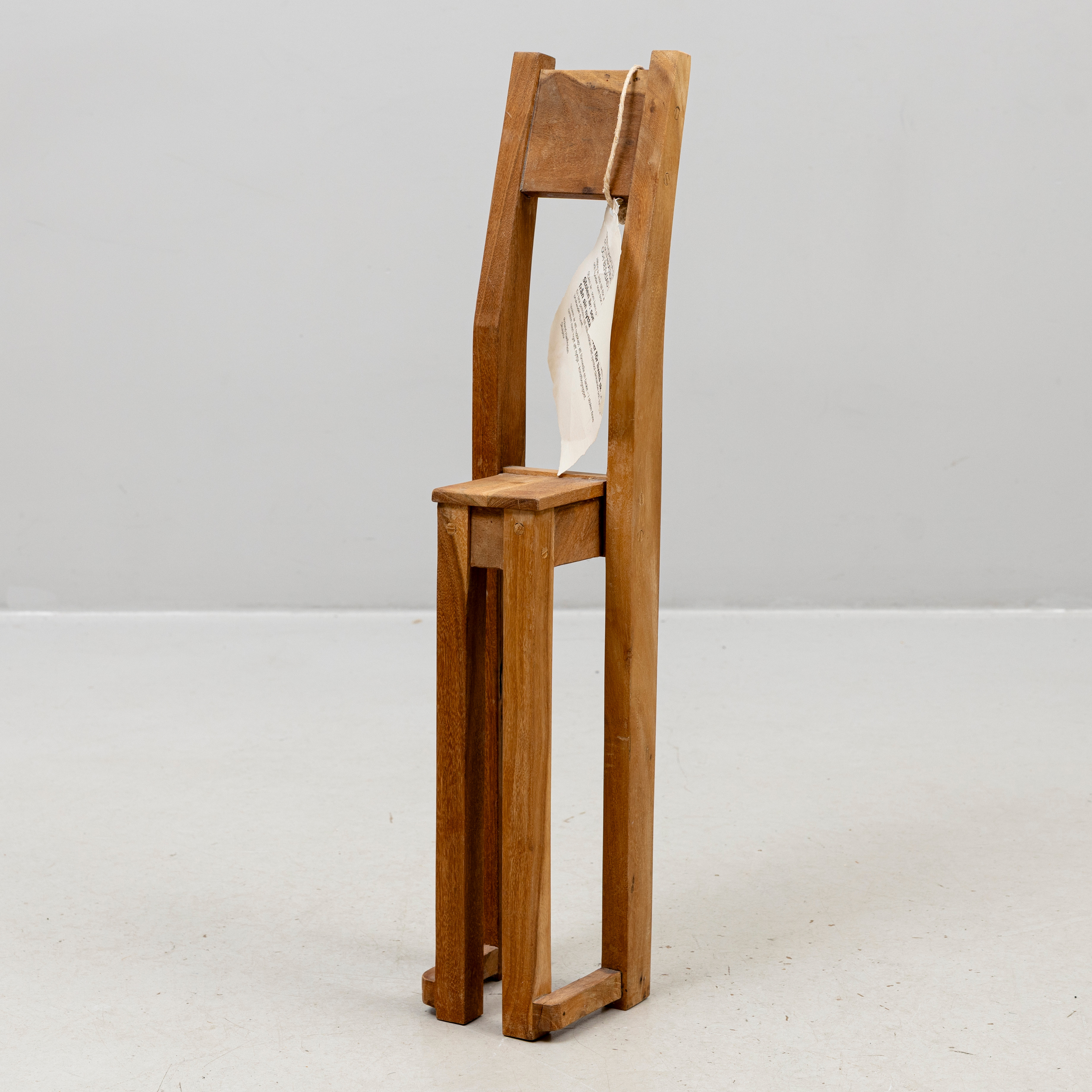 ROLAND HAEBERLEIN (1941-). Skulptur, trä, Stol.