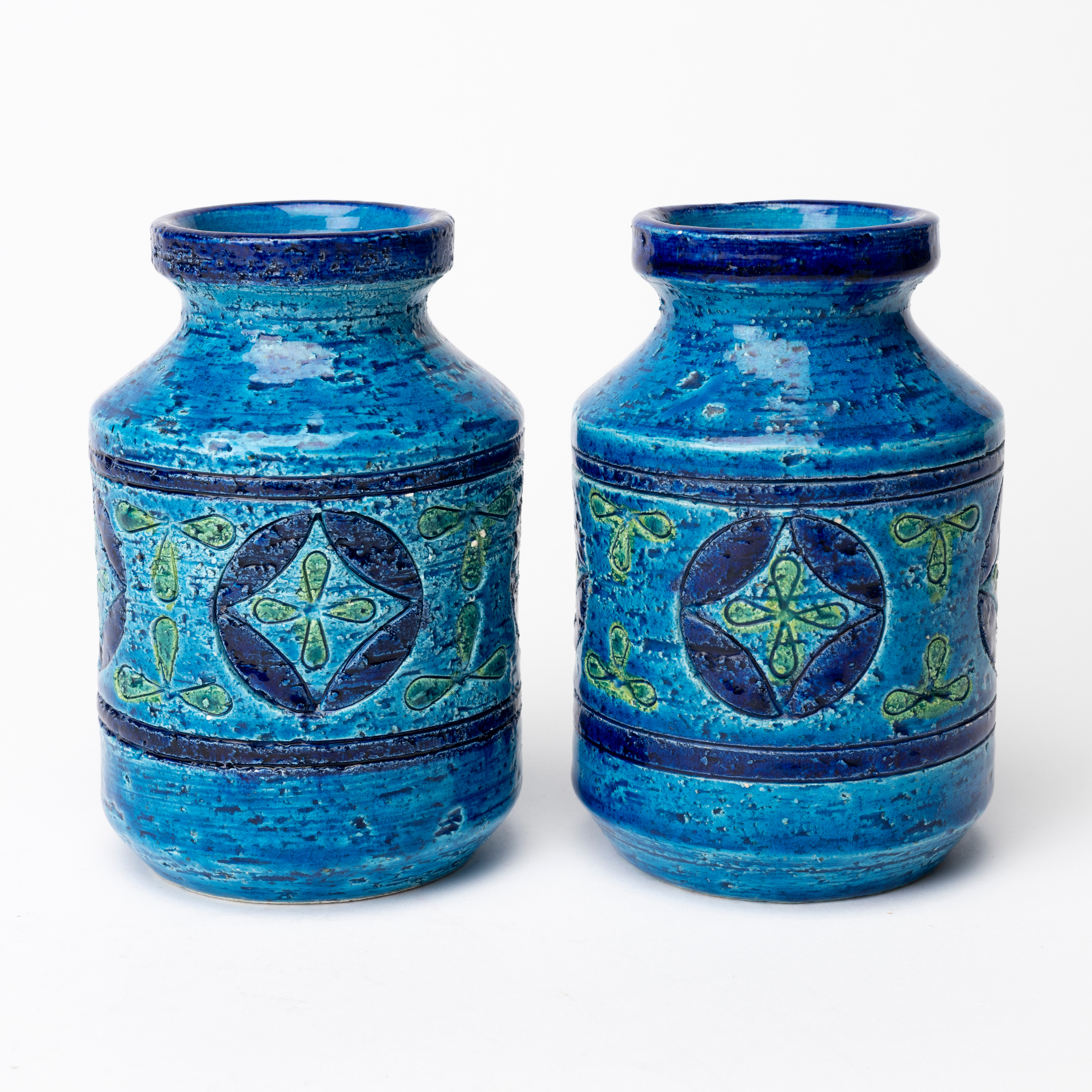 ALDO LONDI (1911-2003). Vaser, 2 st keramik "Rimini Blu", tillverkades 1957-65, Bitossi, Italien.