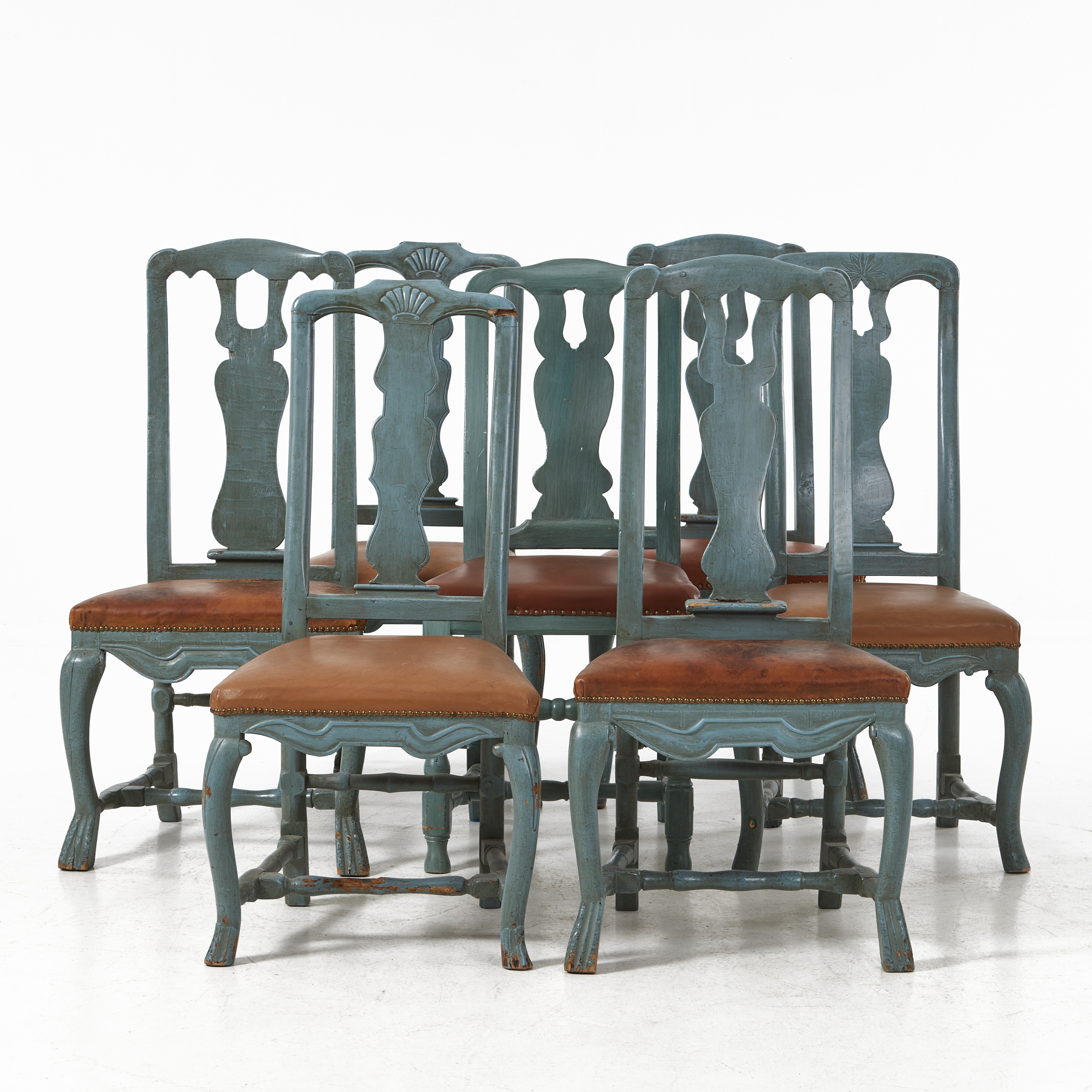 STOLAR, 8 st, senbarock, tidigt 1700-tal, skuren dekor, varierande modeller.