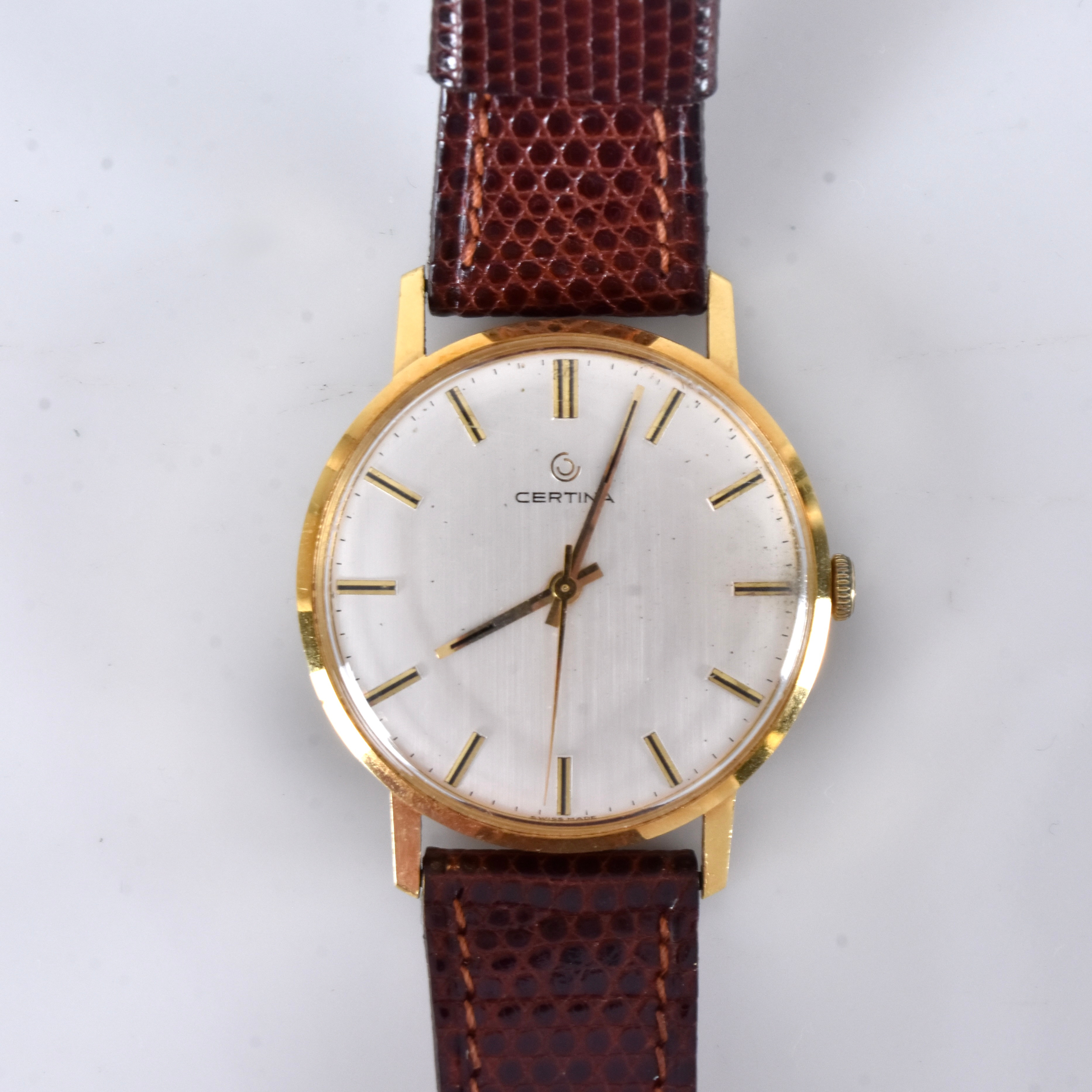 HERRARMBANDSUR, 18 karat rödguld, Certina.