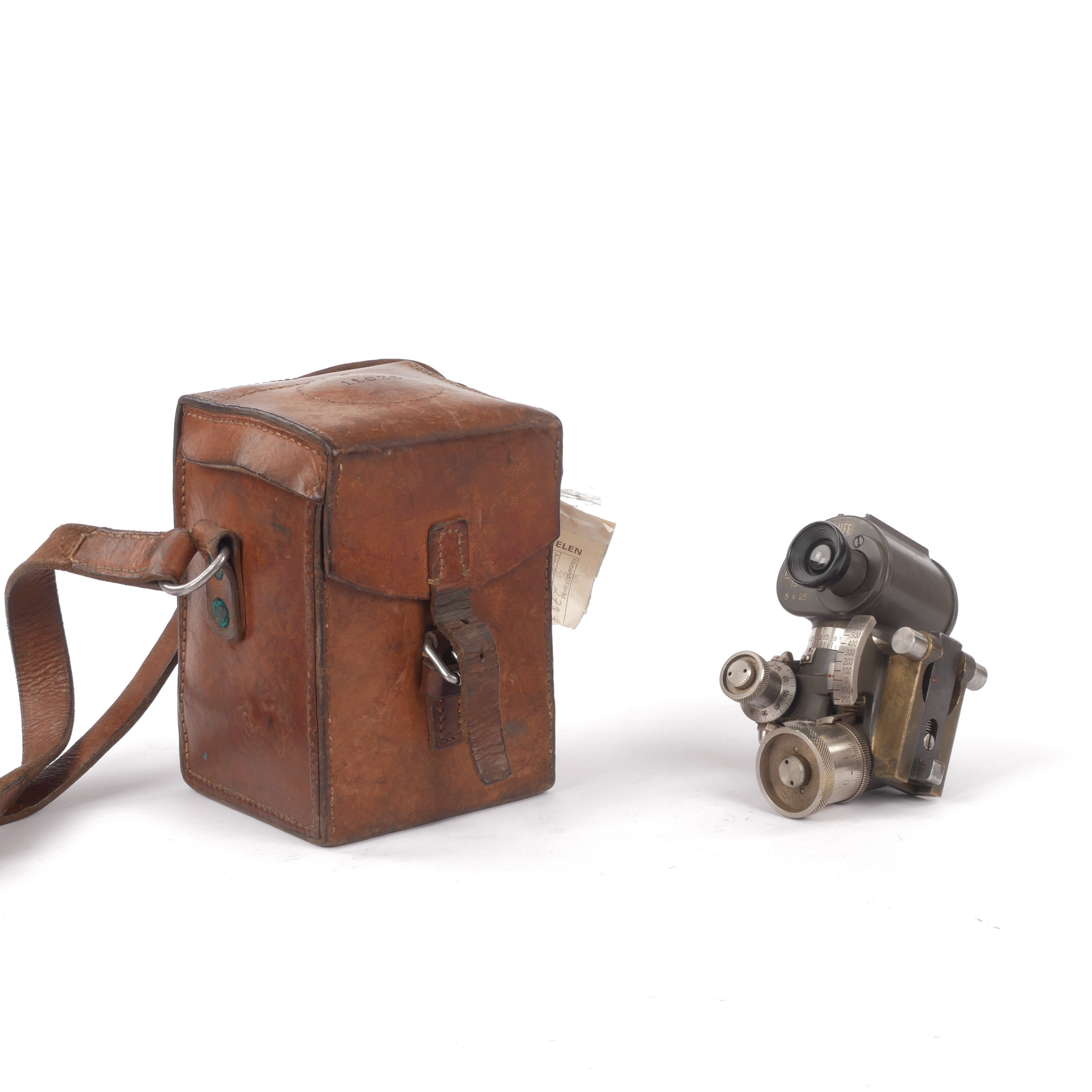 RIKTINSTRUMENT TILL KULSPRUTA M/36, med läderväska, 1941.