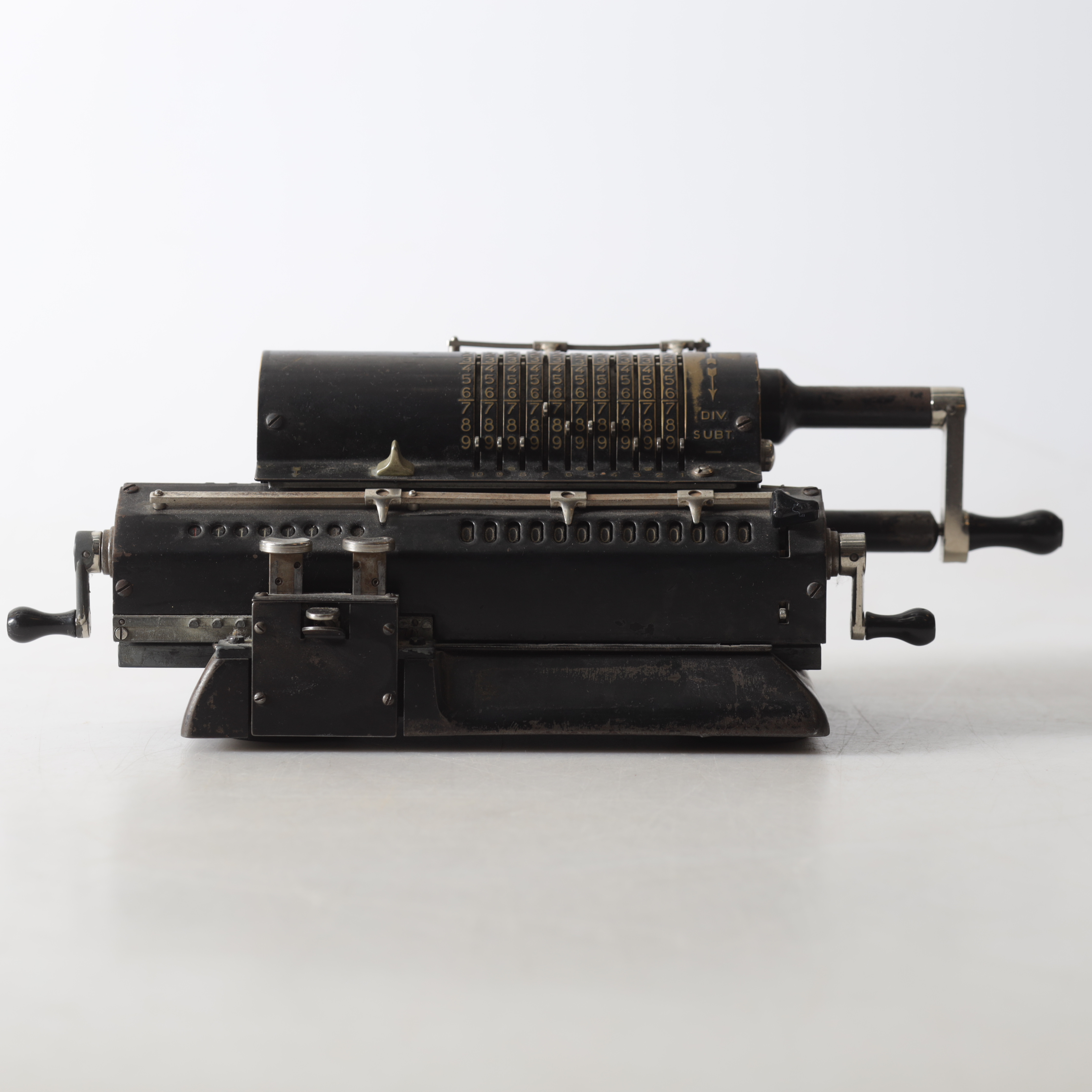 RÄKNESNURRA, metall, Original Odhner.