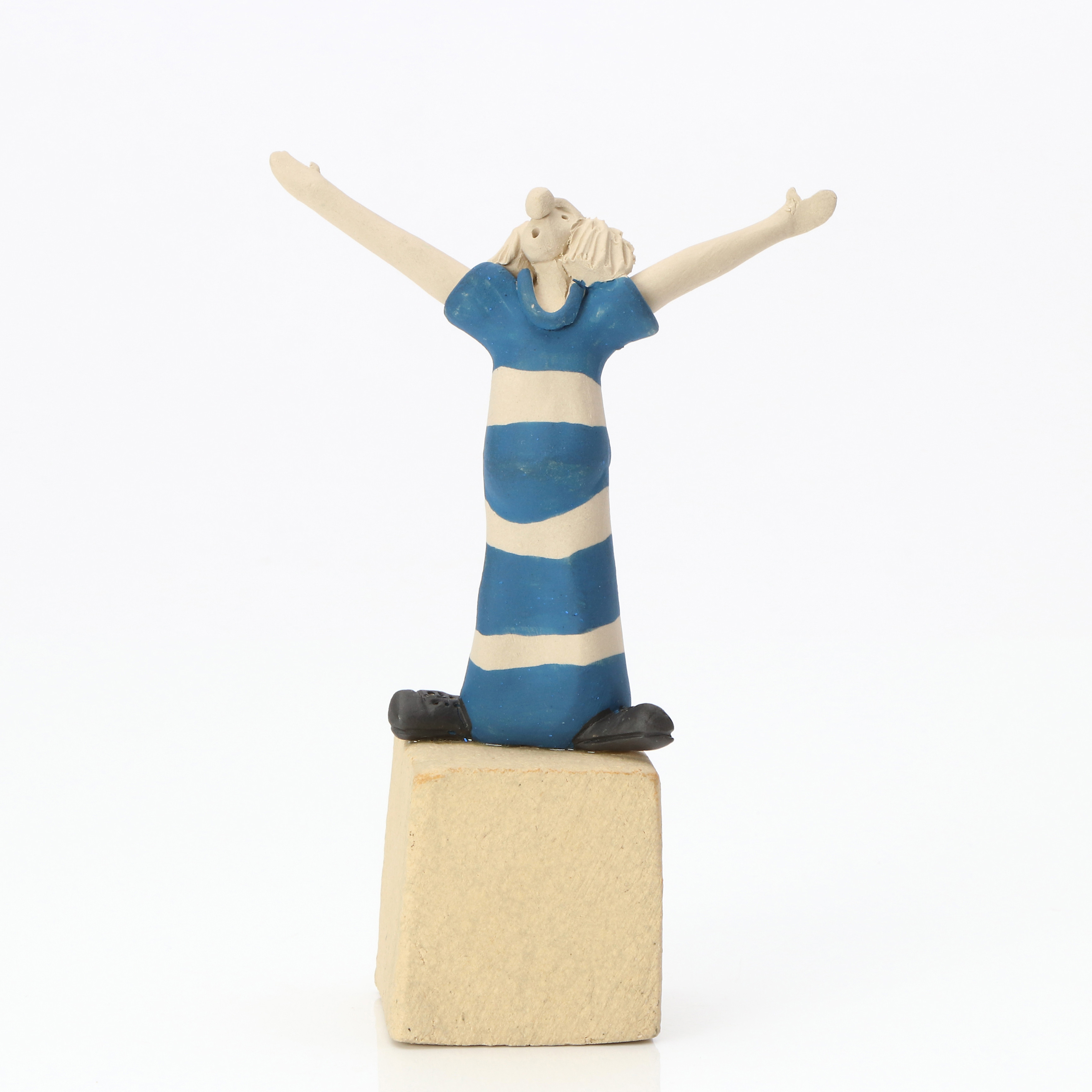 KLASE JR. FIGURIN. Delvis bemålad keramik. Clown. Märkt.