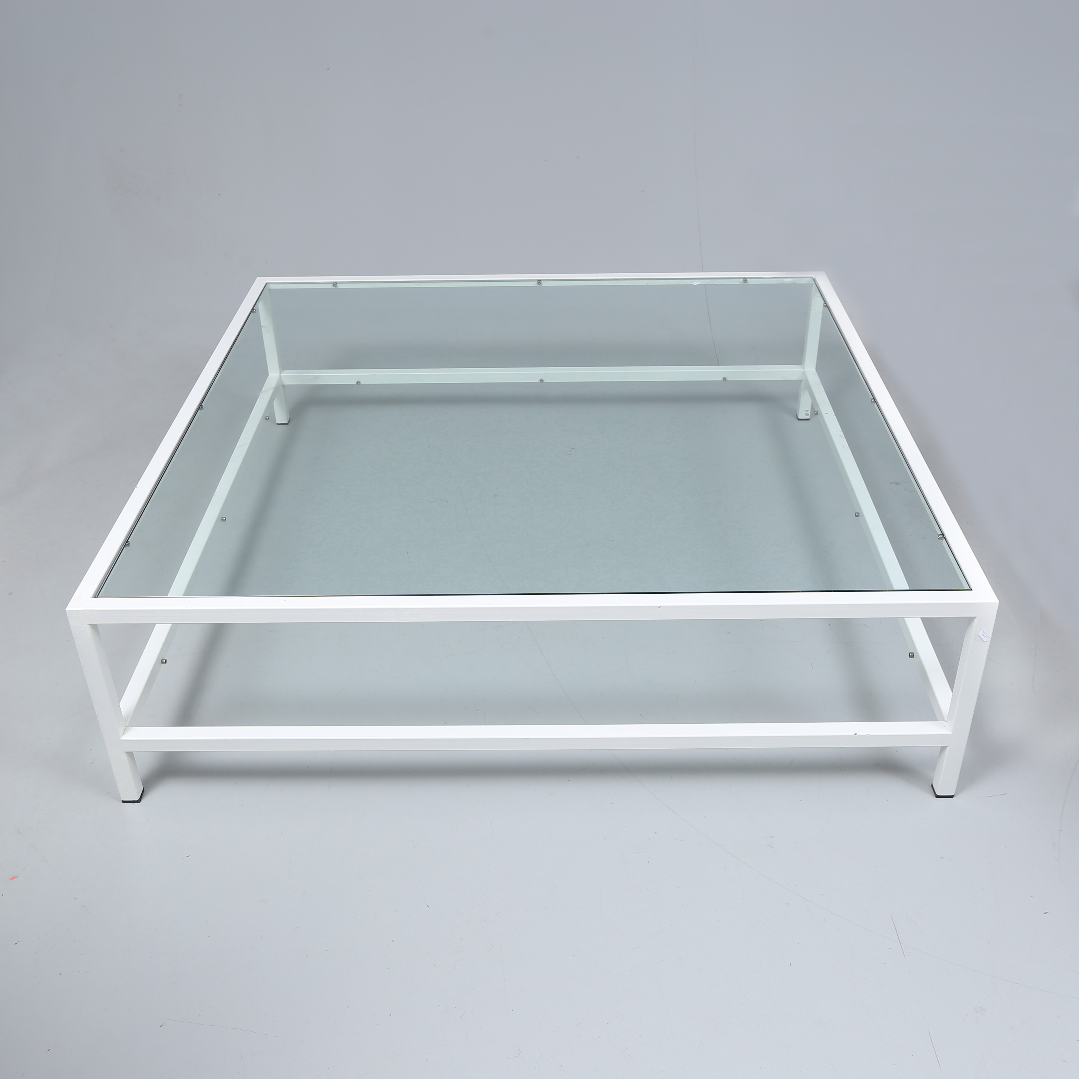 SOFFBORD, metall och glas, Italien, samtida.