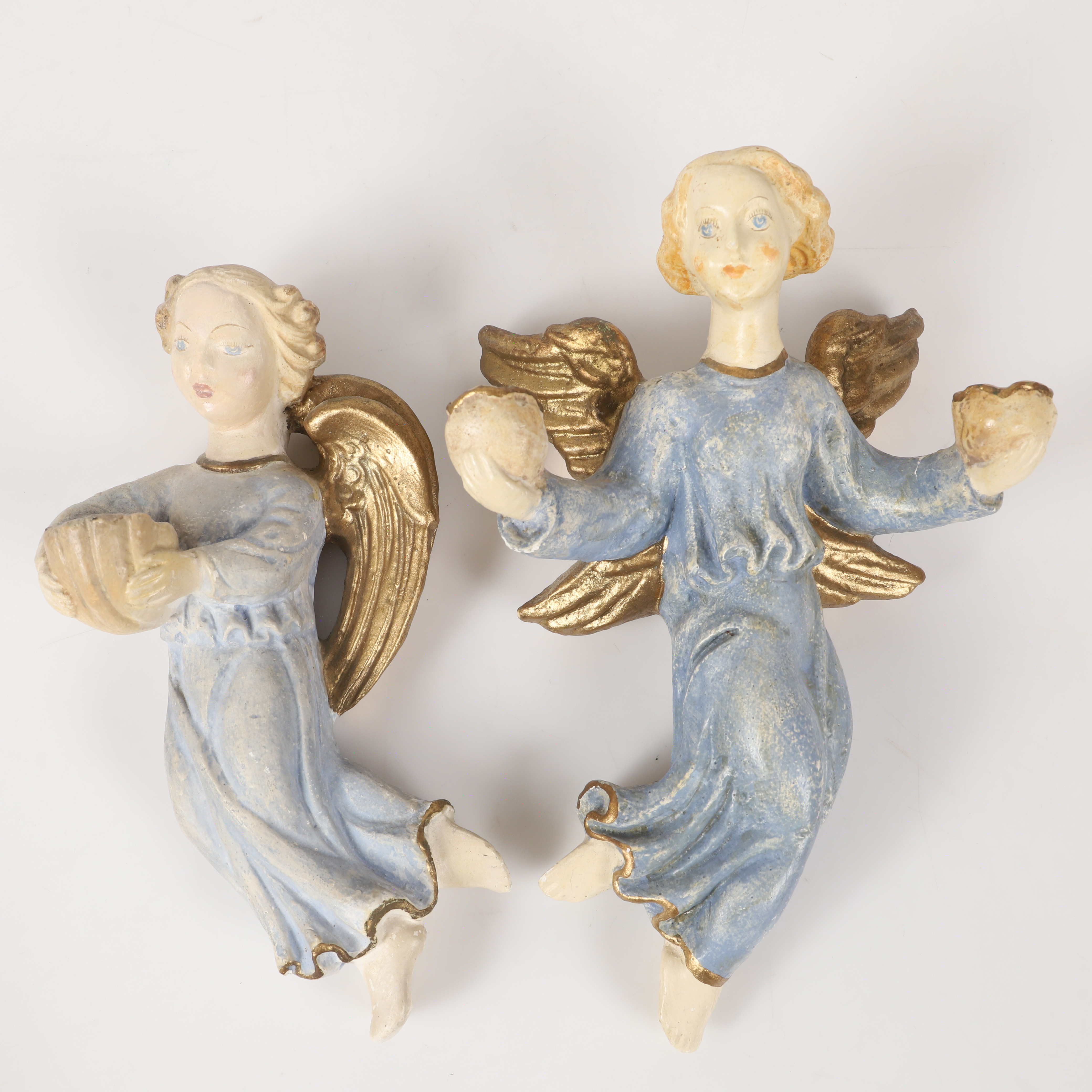 ERLING VALDEBY (1899-1973). Väggljusstakar, 2 stycken änglar, keramik, signerad Eve, 1940-43.