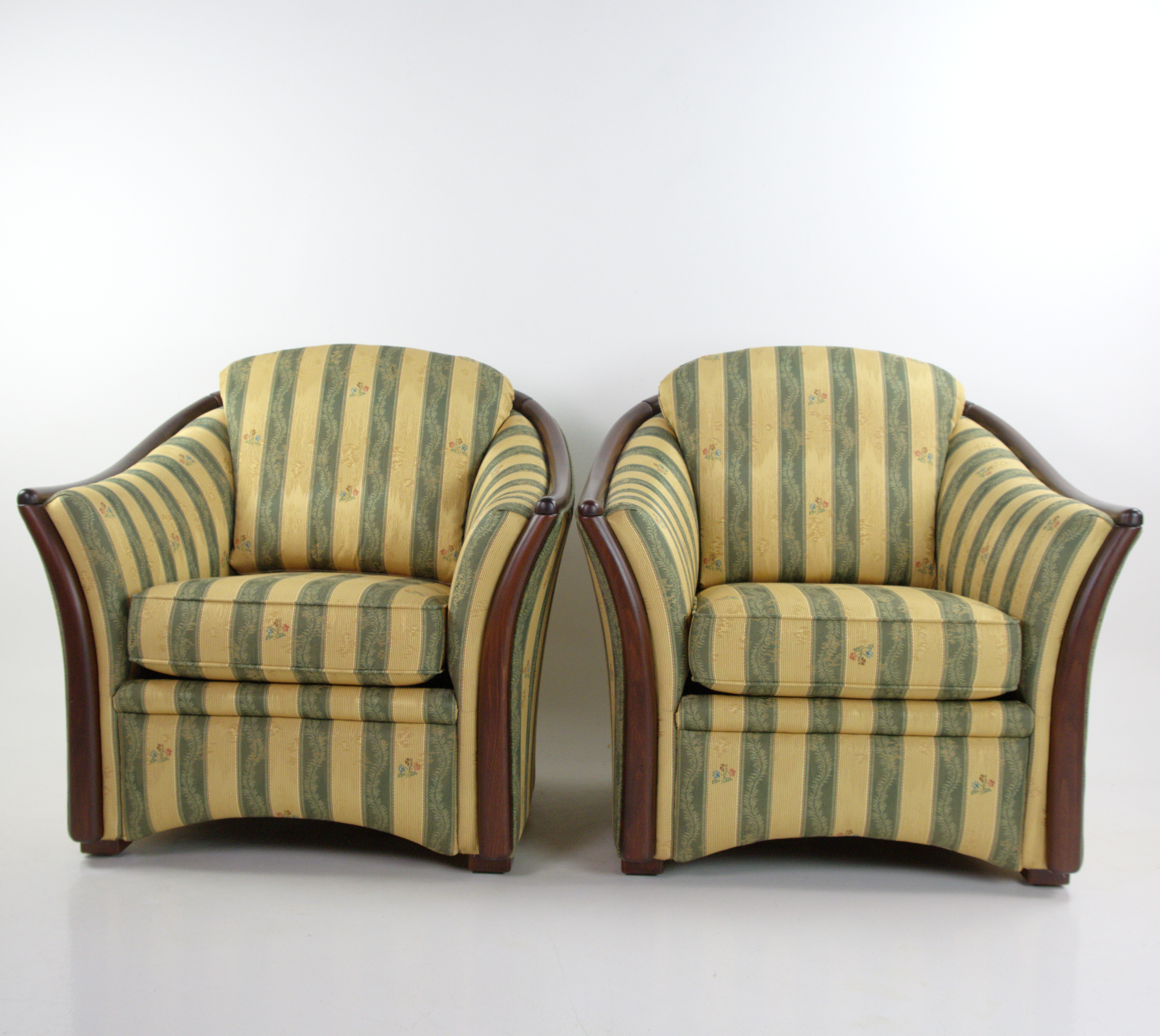 FÅTÖLJER, ett par, "Sofiero", lösa sitt- & ryggkuddar, vävt tyg, Bröderna Andersson, 1990-tal.