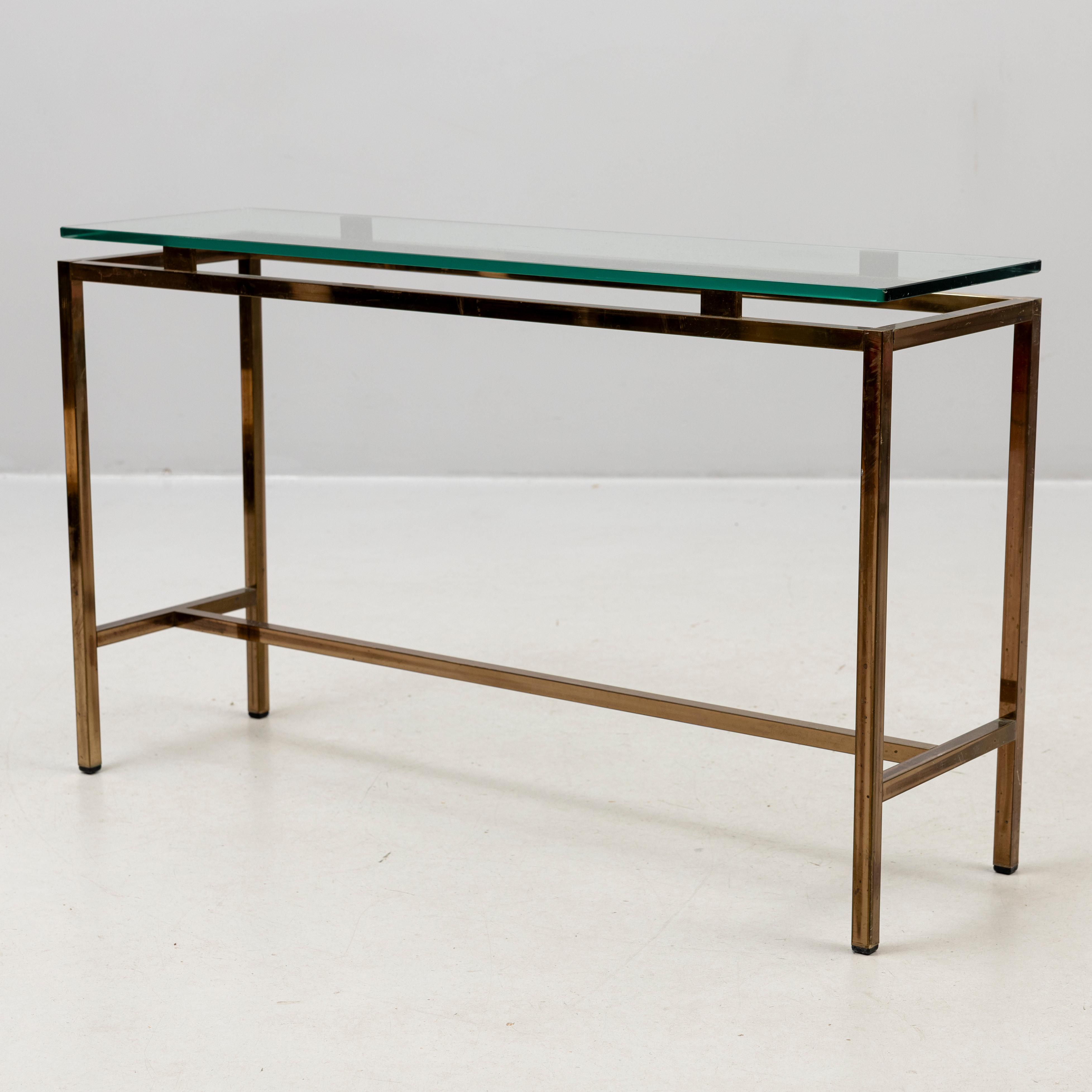 SIDOBORD, glas och mässing, 1900-talets andra hälft.