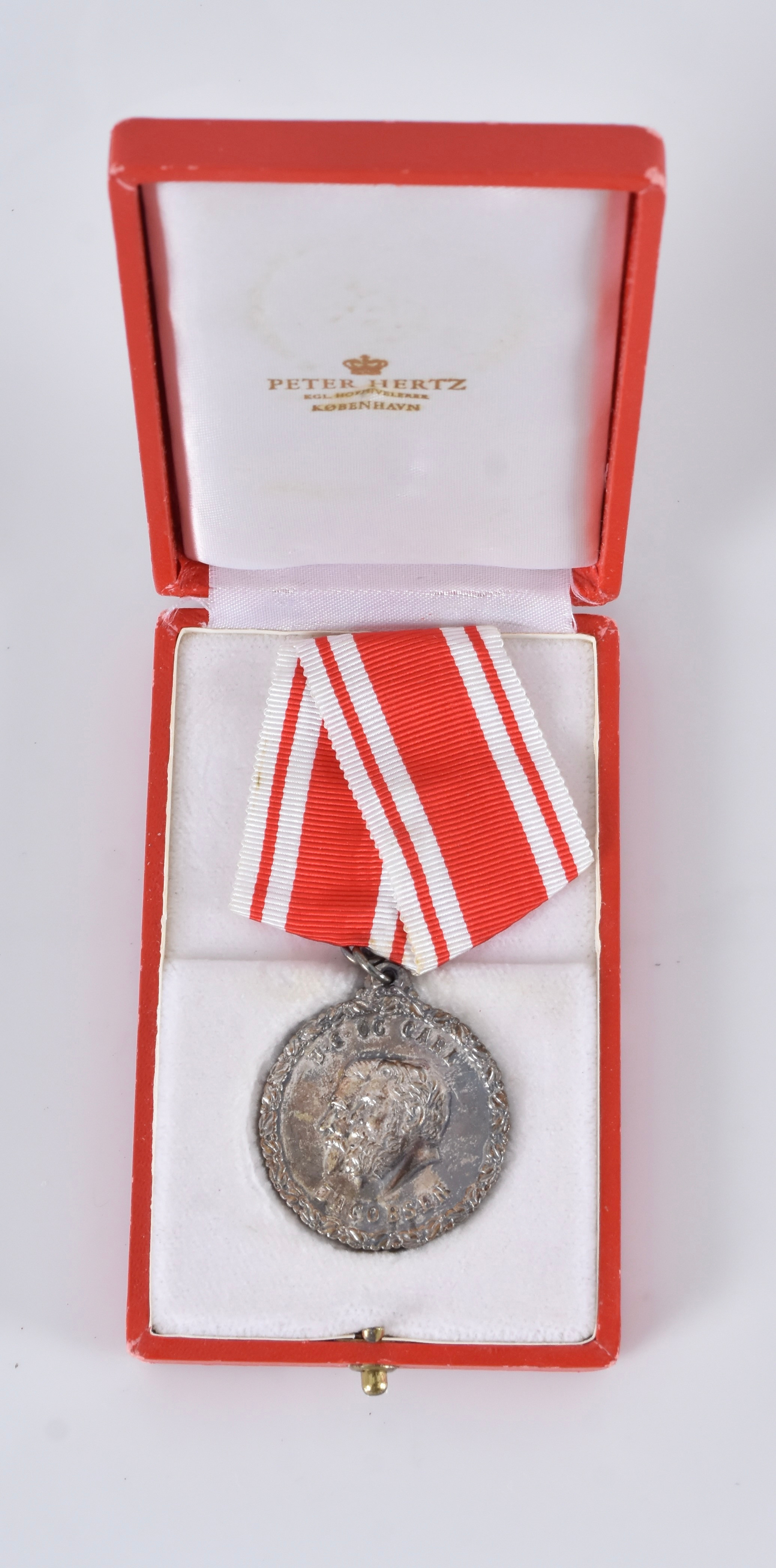 SILVERMEDALJ, Carlsberg For trofast tjeneste.