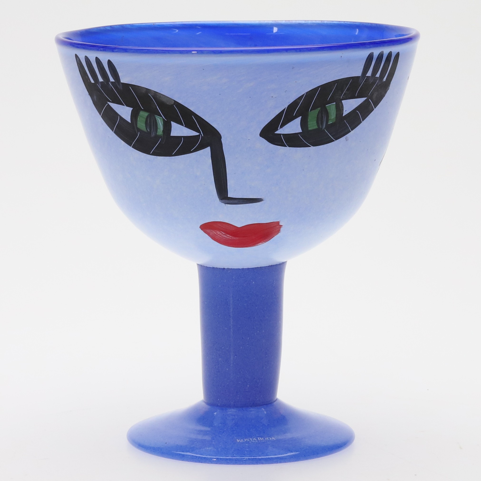 ULRICA HYDMAN-VALLIEN. SKÅL PÅ FOT, " Open minds" Kosta boda artist col. signerad.