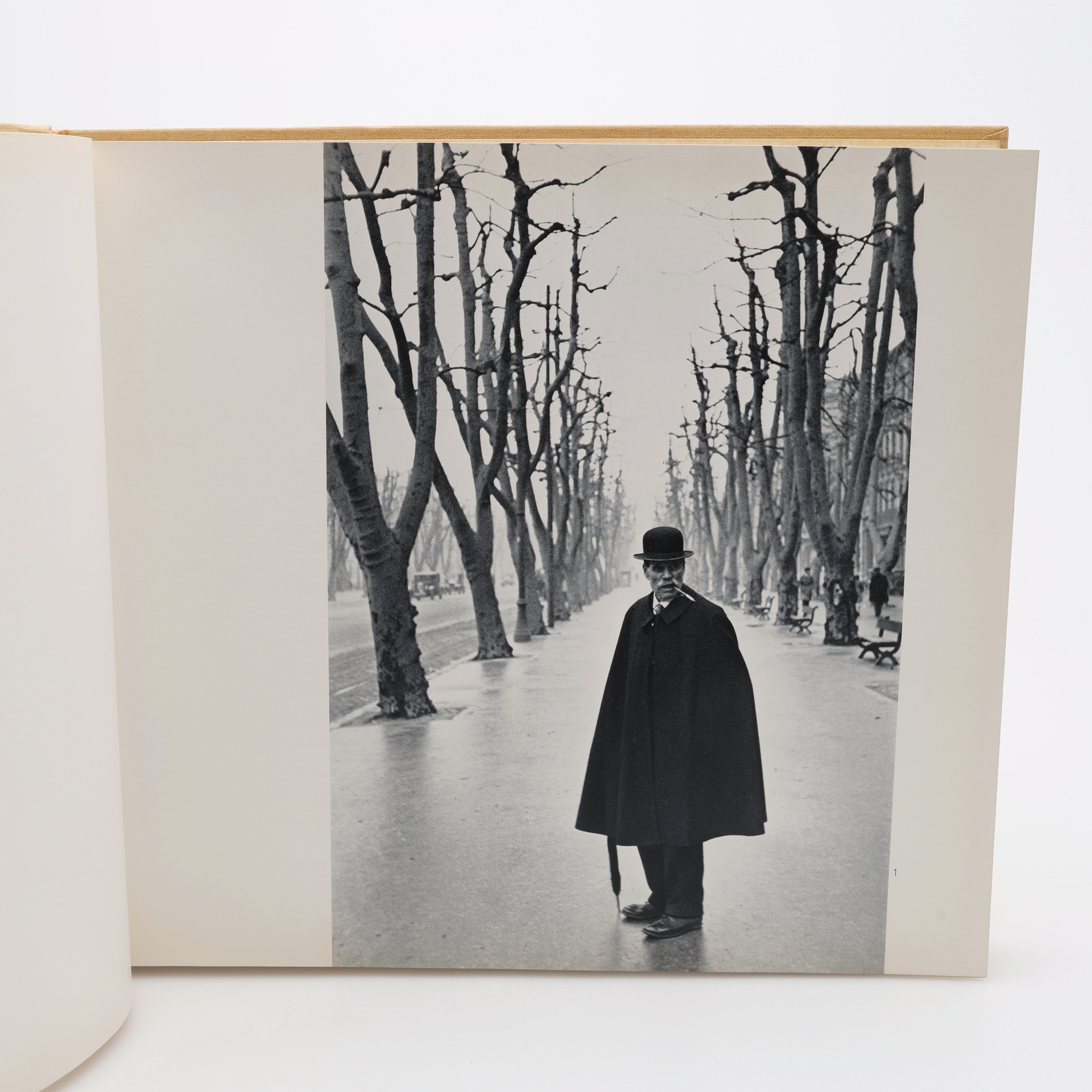 FOTO. DEN FRANSKE FOTOGRAFEN HENRI CARTIER-BRESSONS "THE WORLD OF HENRI CARTIER-BRESSON" I FÖRSTA UPPLAGAN, 1968.