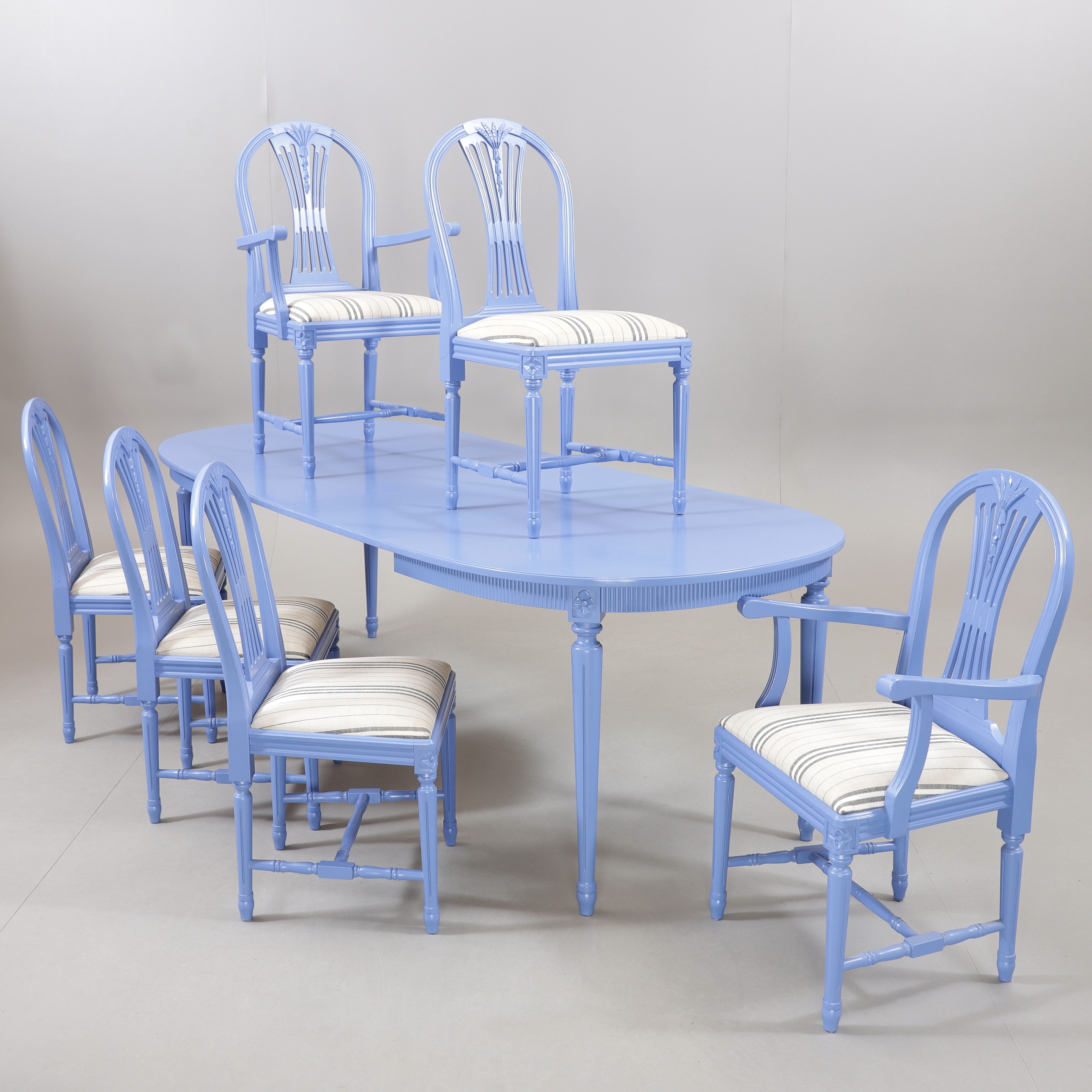 MATSALSMÖBEL, 7 delar, gustaviansk stil, 1900-talets andra hälft.