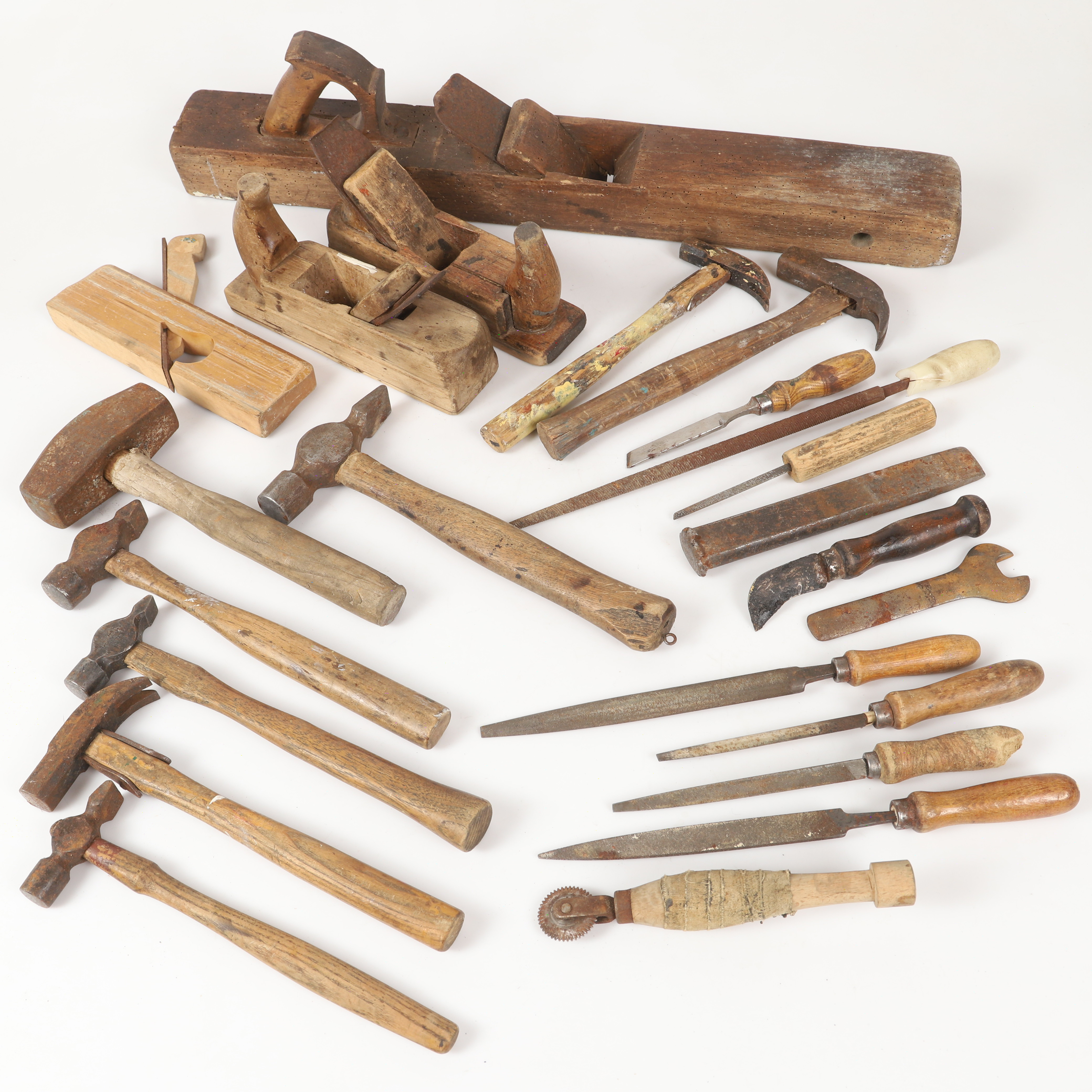 VERKTYG, 23 delar, trä/metall, bl a hyvlar och hammare, 1900-tal.