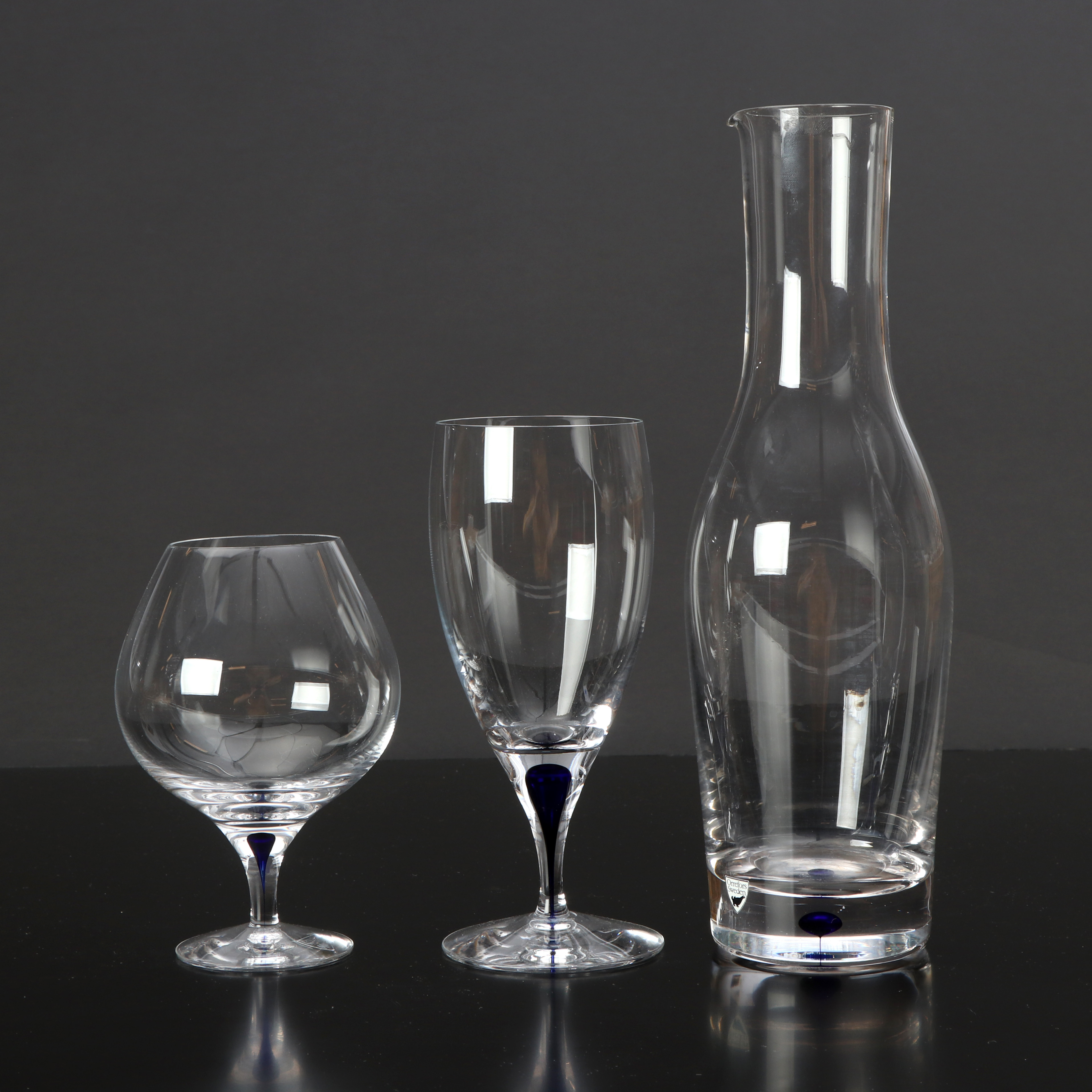 ERIKA LAGERBIELKE. GLASSERVISDELAR, 12 ST. Orrefors, "Intermezzo".