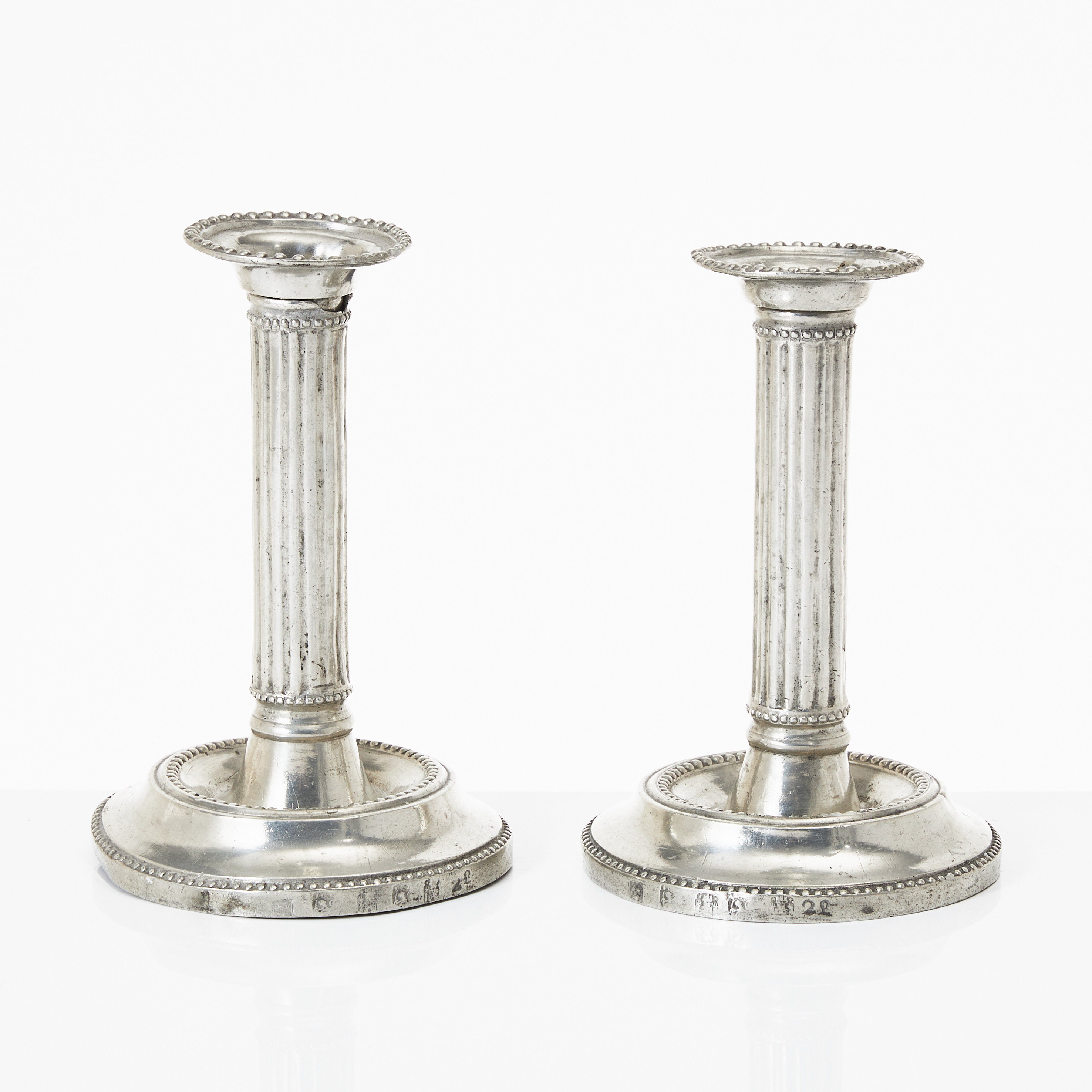 JONAS GRANBOM. (Kalmar åren 1788-1798) Ljusstakar, ett par, tenn, gustavianska, år 1793.