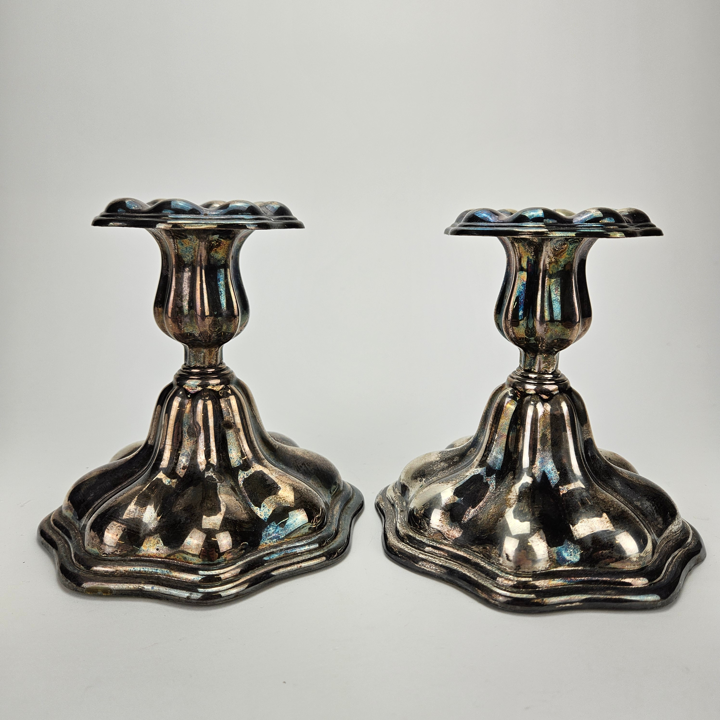 LJUSSTAKAR, ett par, silver, CG Hallberg, Stockholm 1943.