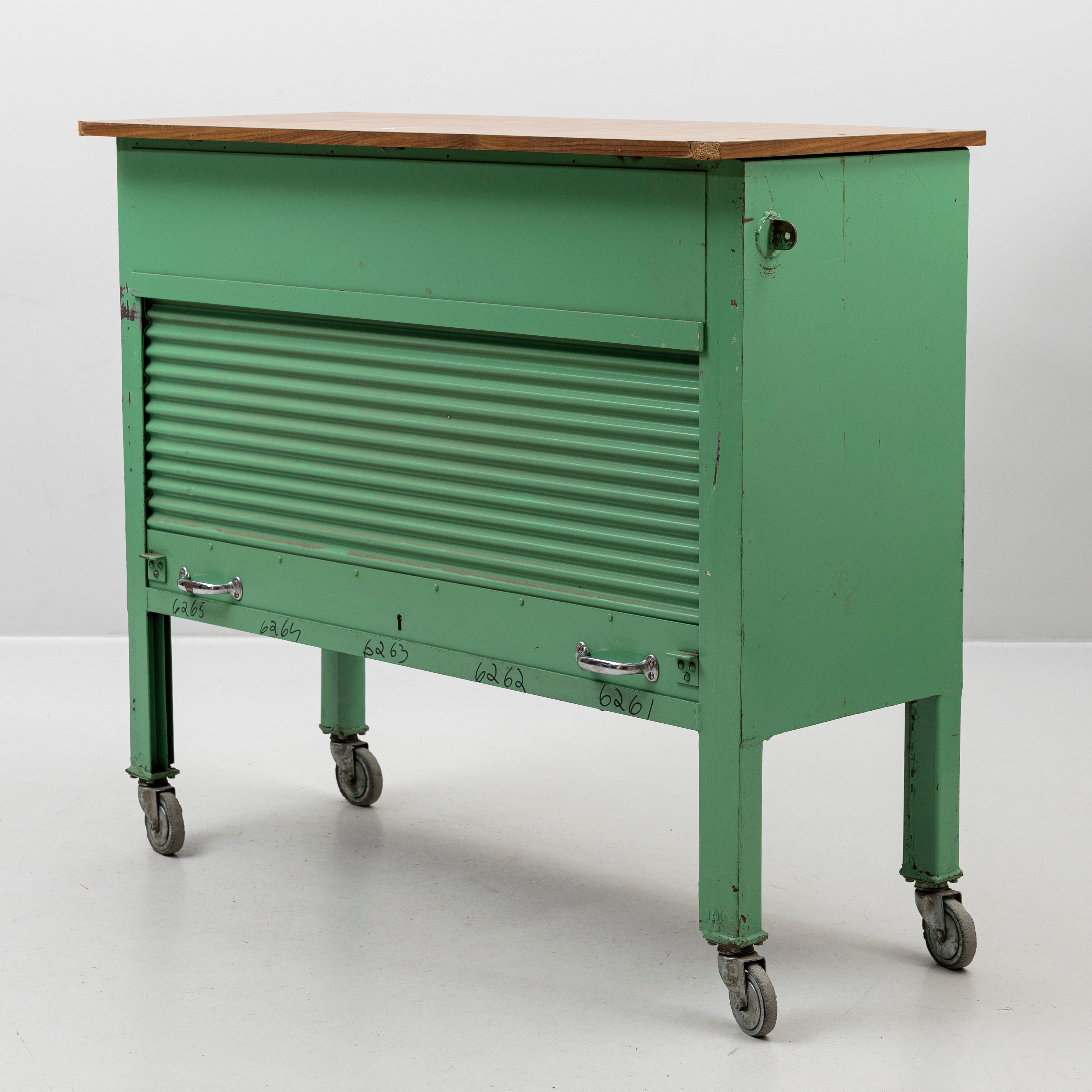 POSTSKÅP, grönlackerad metall, 1900-talets andra hälft.