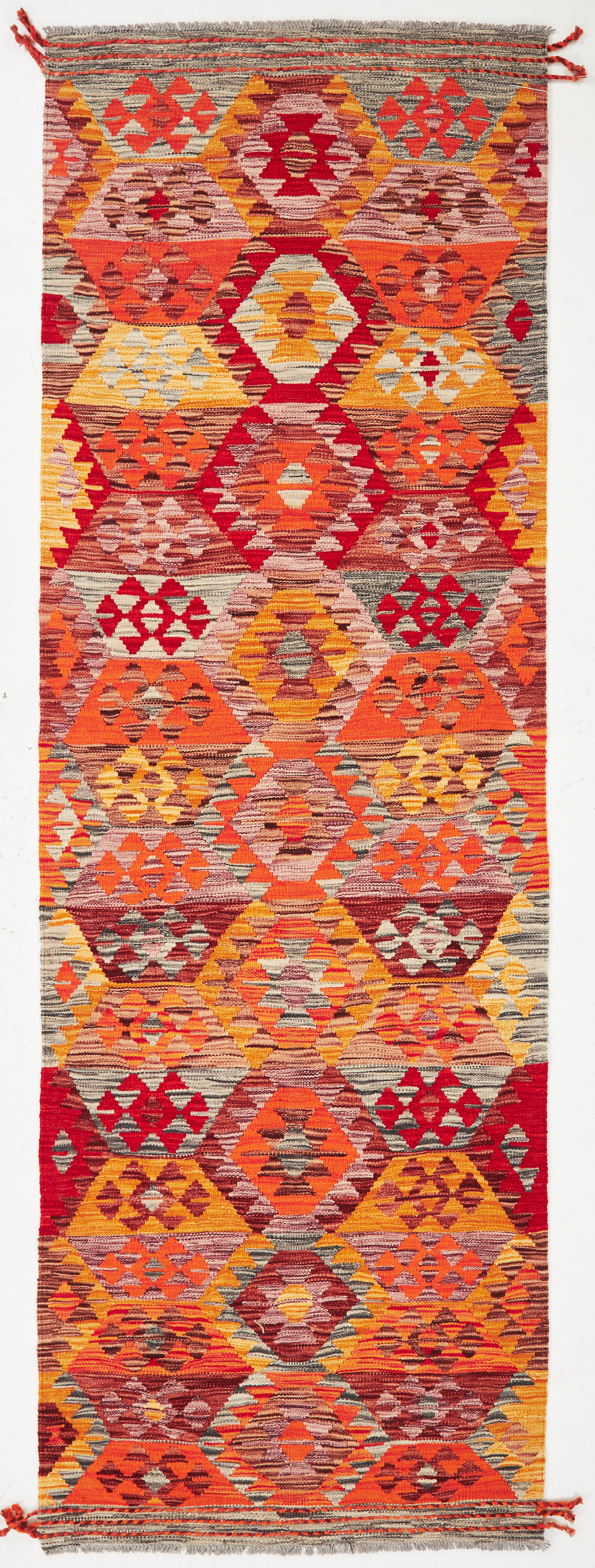 ORIENTMATTA. kelim, gallerimodell, polykrom färgställning, ca 260x87 cm.