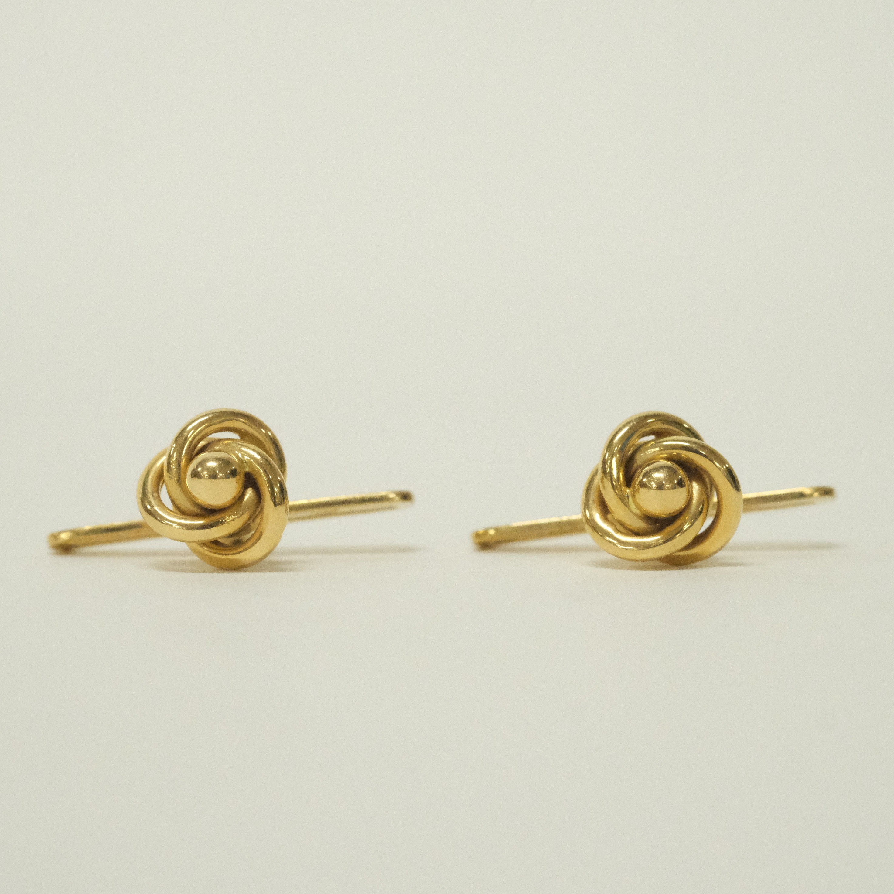 ETT PAR SKJORTKNAPPAR, 18K GULD.