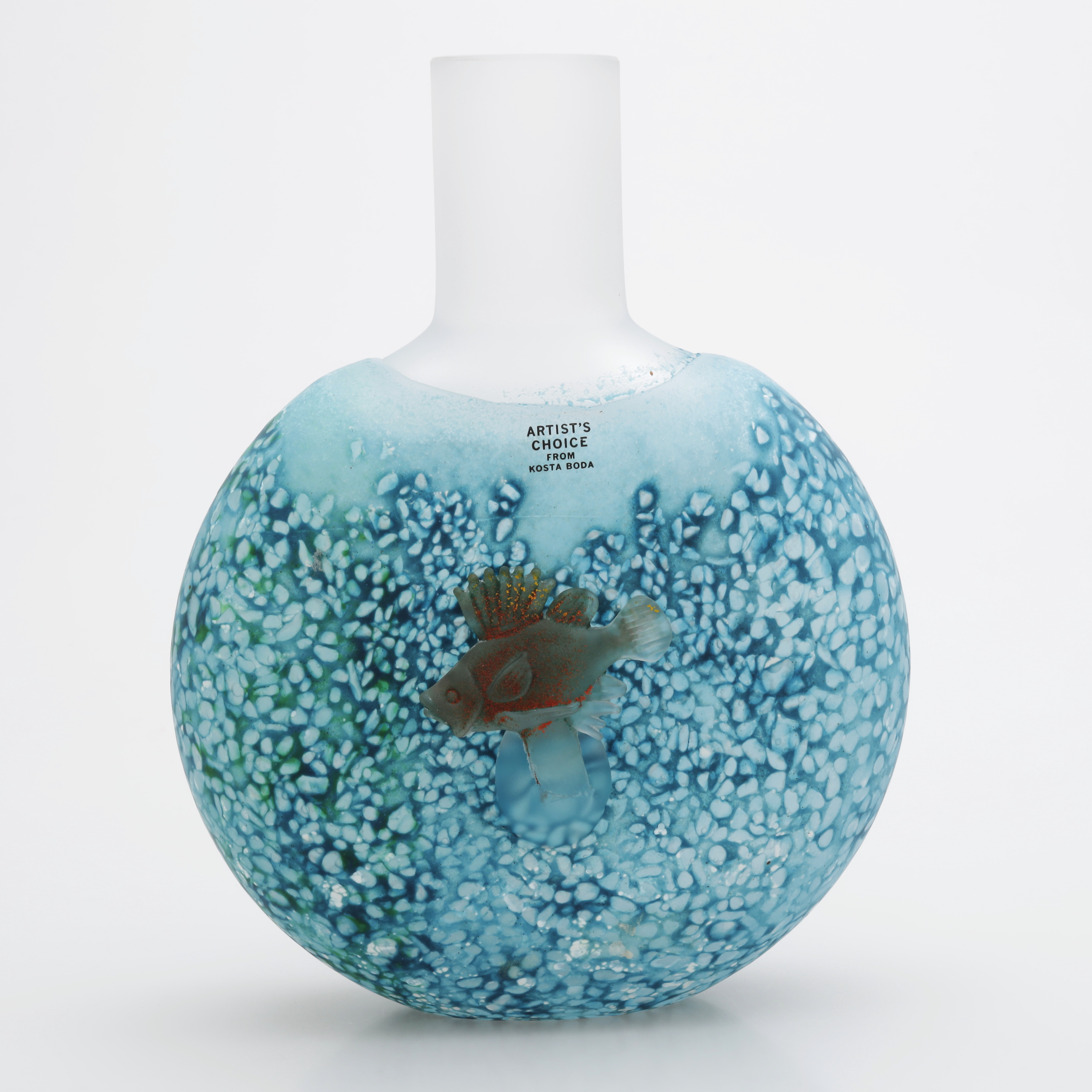 KJELL ENGMAN. Flaska/vas, "Reef", glas, Kosta Boda, signerad.