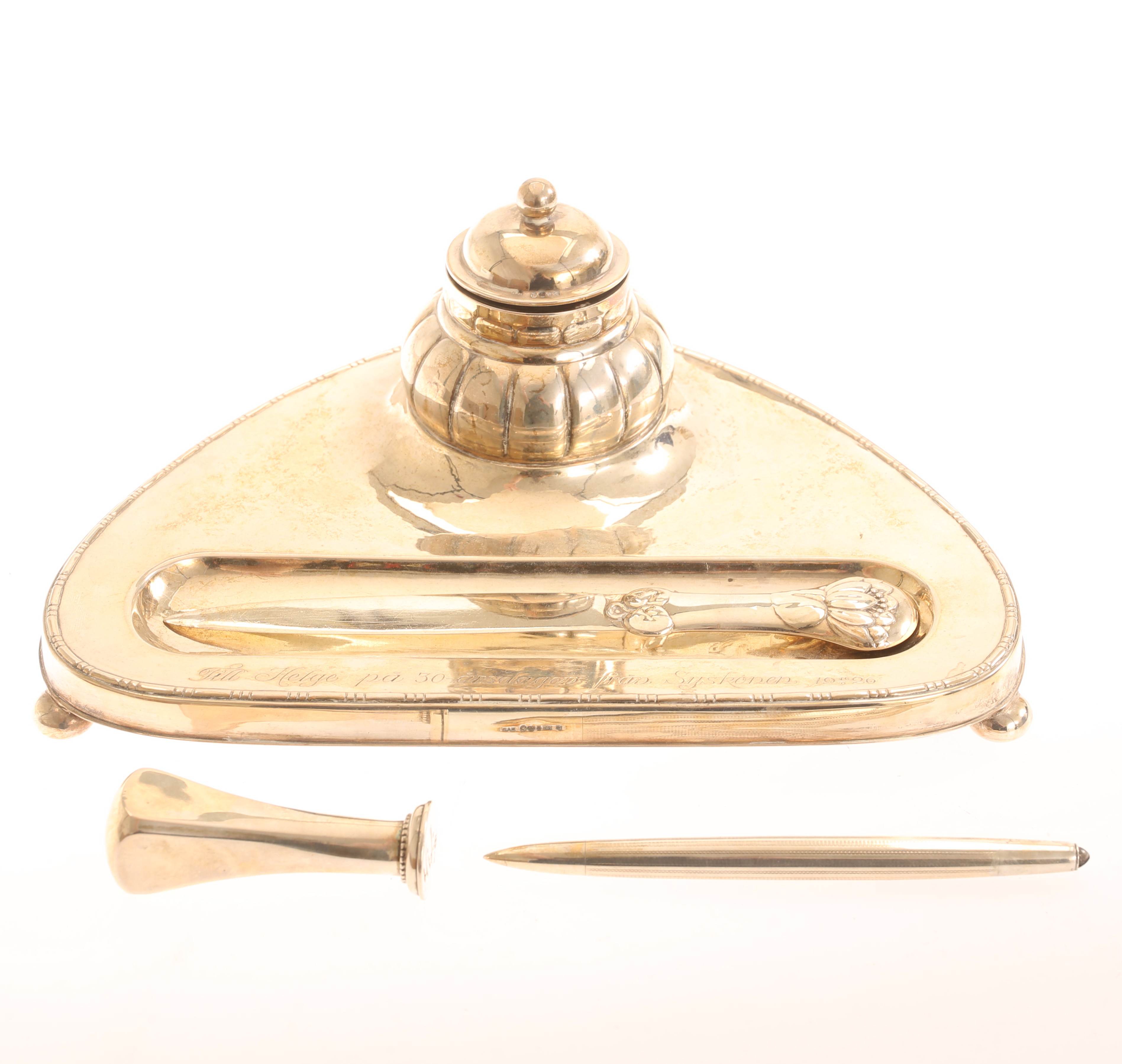 SKRIVBORDSUPPSATS, 4 delar, silver, GAB, Stockholm 1923.