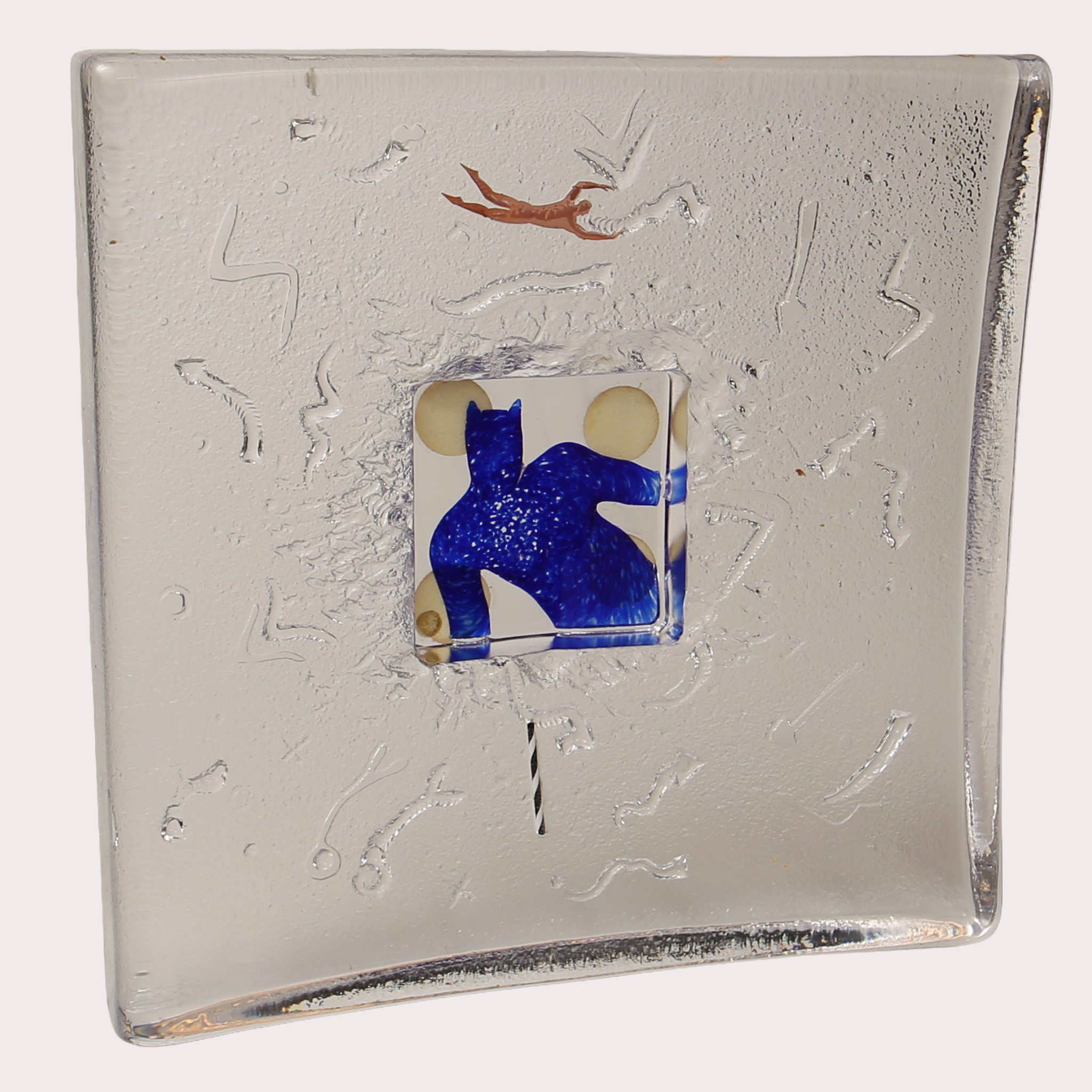 BERTIL VALLIEN. Glasfat på fot ,"Domino", Kosta Boda.