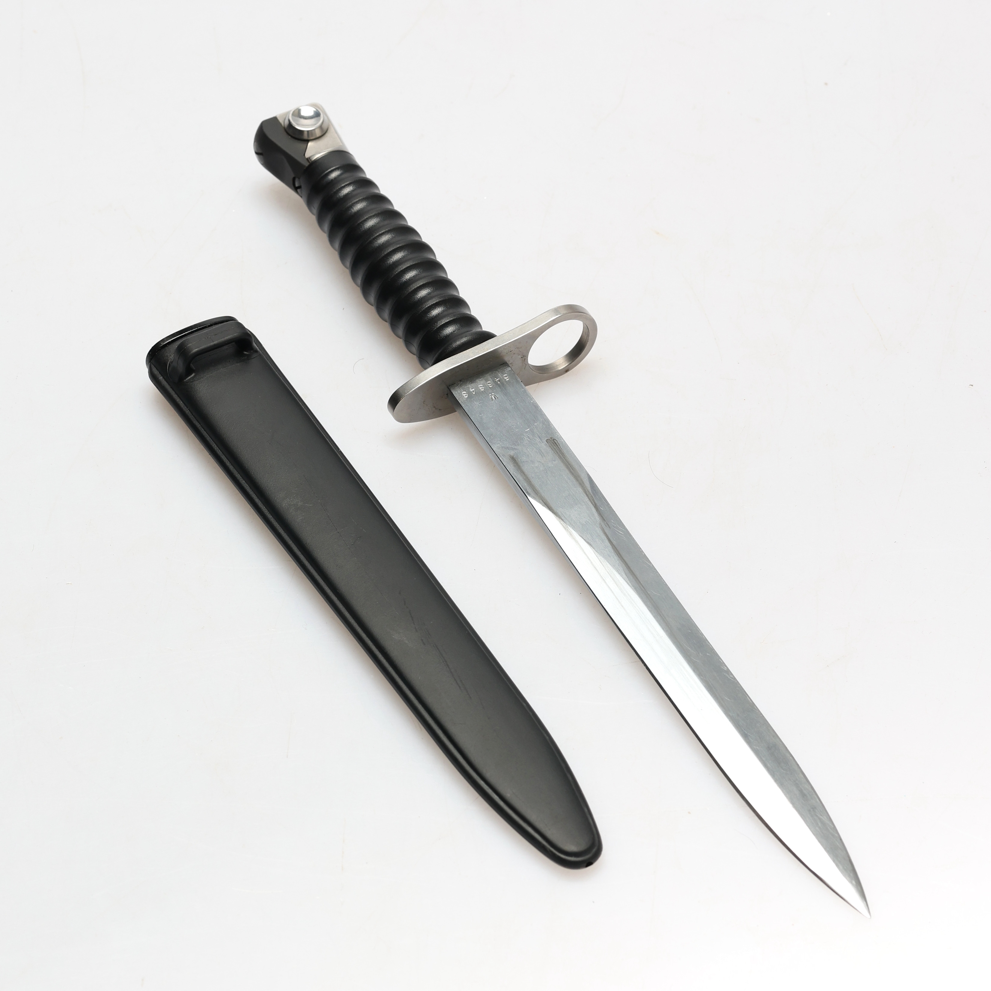 BAJONETT - Schweiz, bladtillverkare Waffenfabrik Wenger.