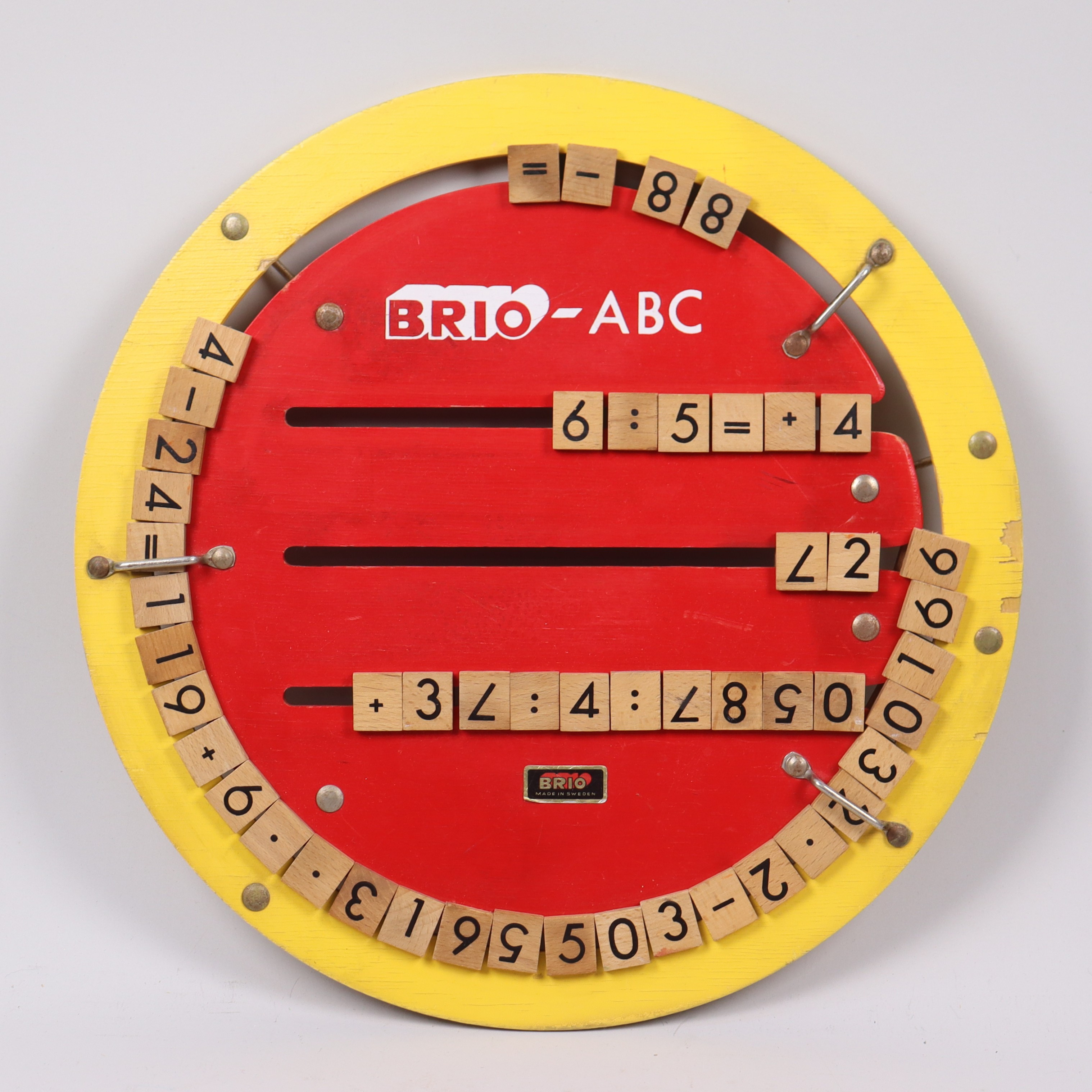 BRIO, Bröderna Ivarsson i Osby, "Brio-ABC", bokstavs & siffertavla, 1960-tal.