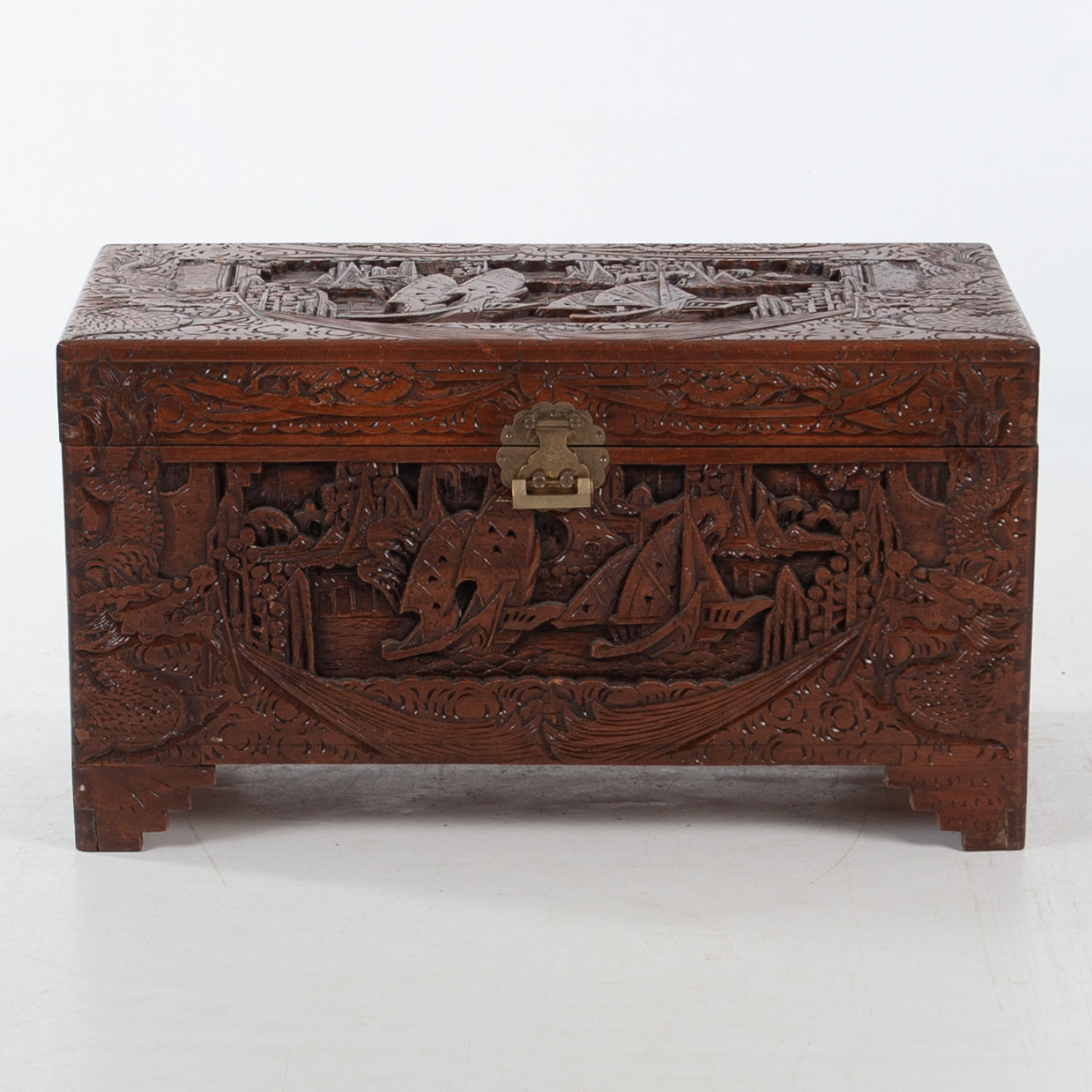 KAMFERKISTA, , orientalisk, 1900-tal.