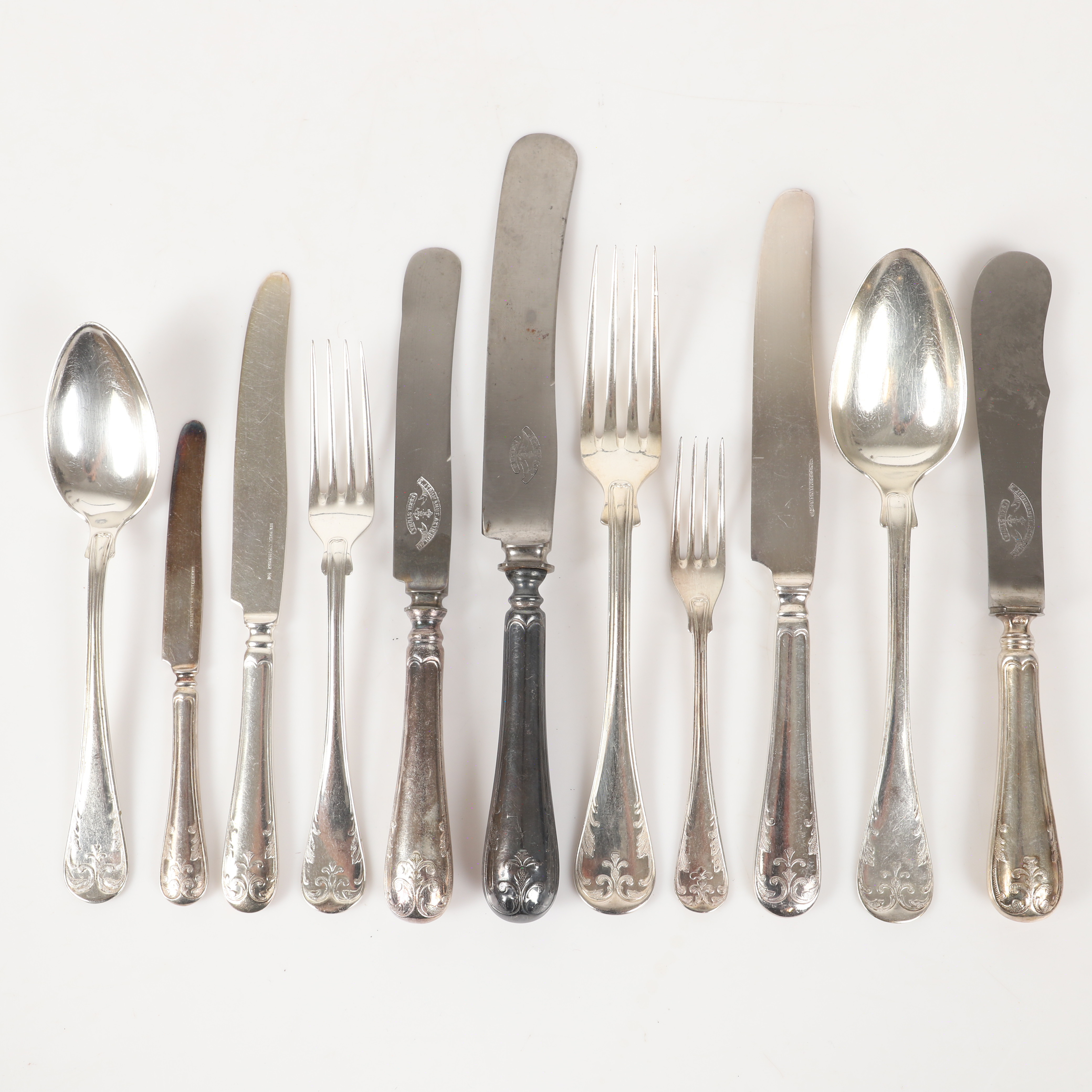 BESTICKUPPSÄTTNING, 102 delar, "Gammal Fransk", nysilver, 1900-tal.