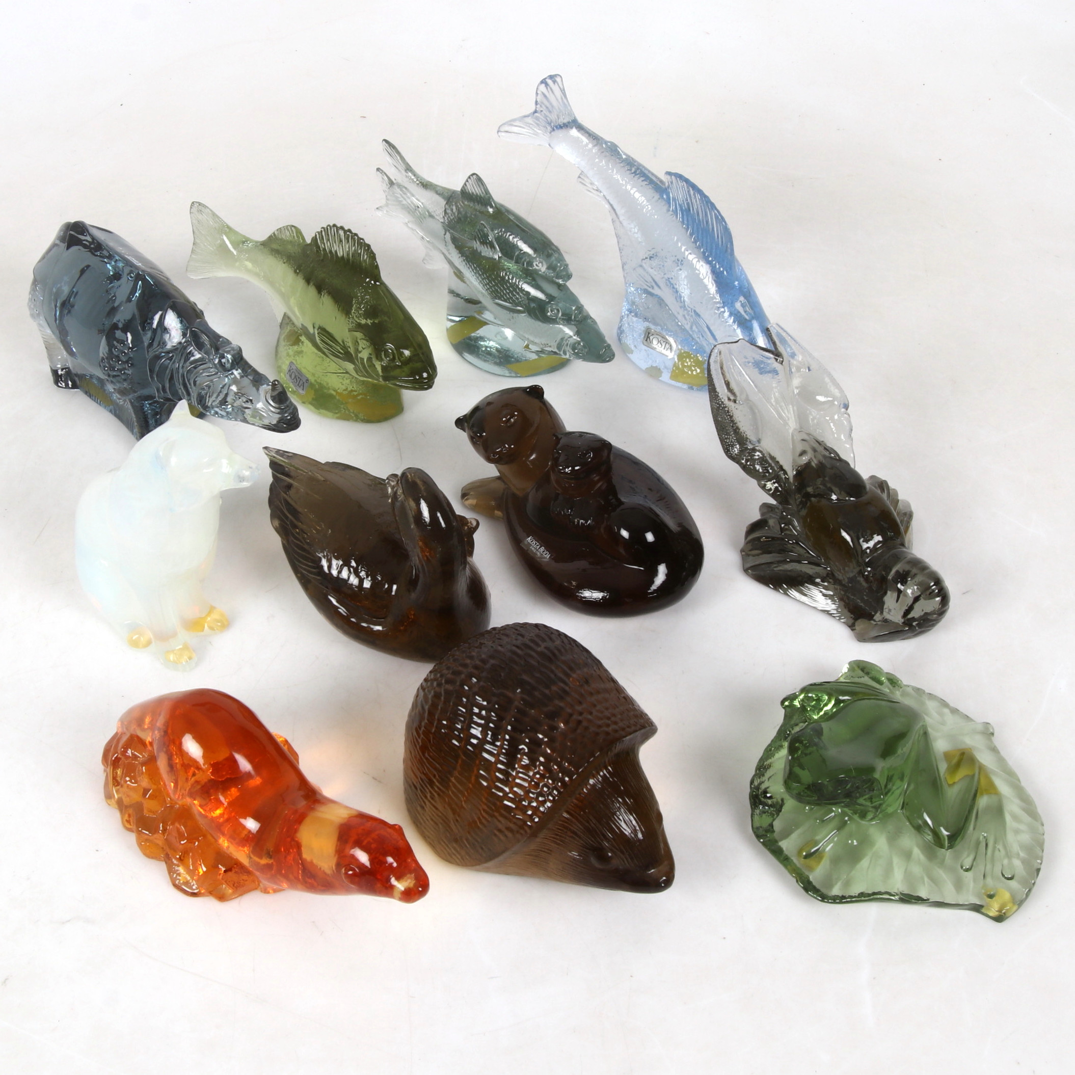 FIGURINER, 11. st, glas, Paul Hoff, Kjell Engman, för WWF, Kosta och Reijmyre, utgivna mellan 1973–1987.