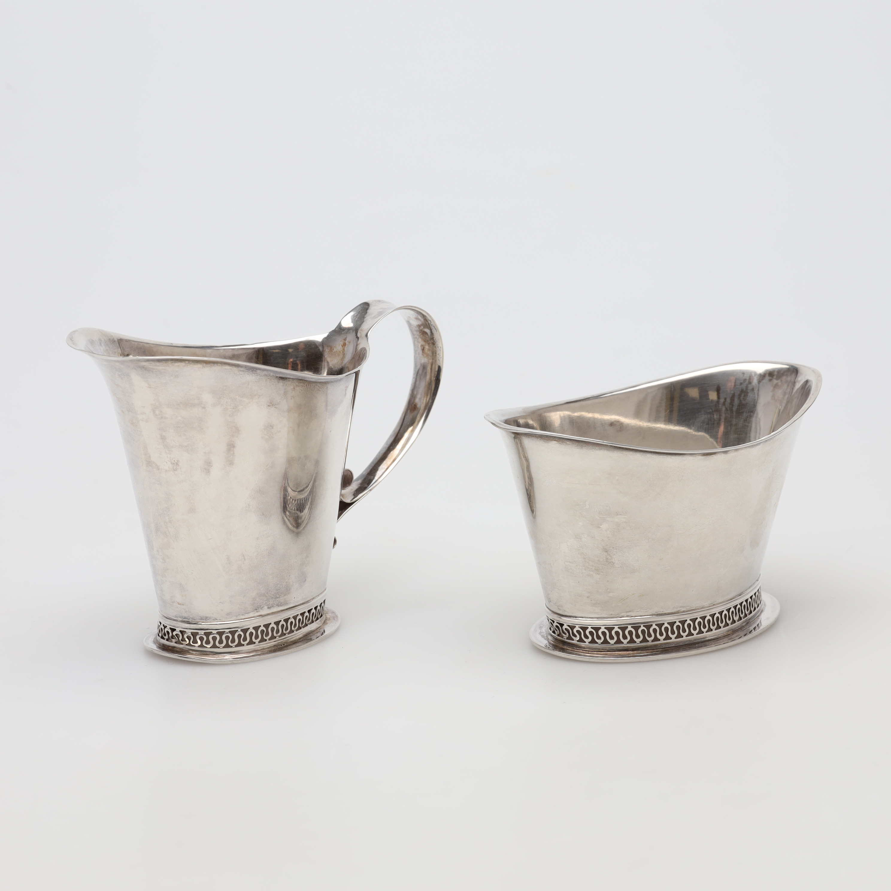 SKÅL samt BÄGARE, silver, vikt ca 165 gram.