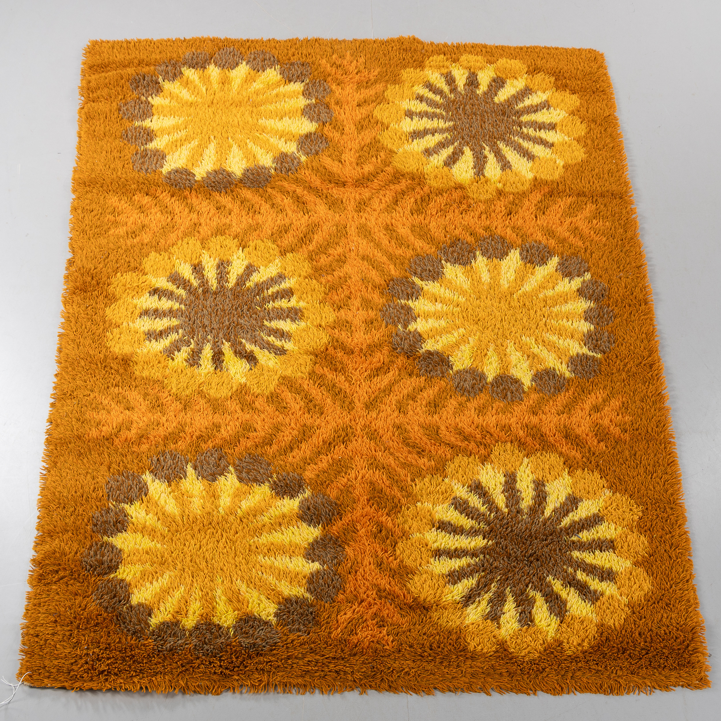 MATTA, rya, Sverige, 1970-tal, ca 236 x 170 cm.