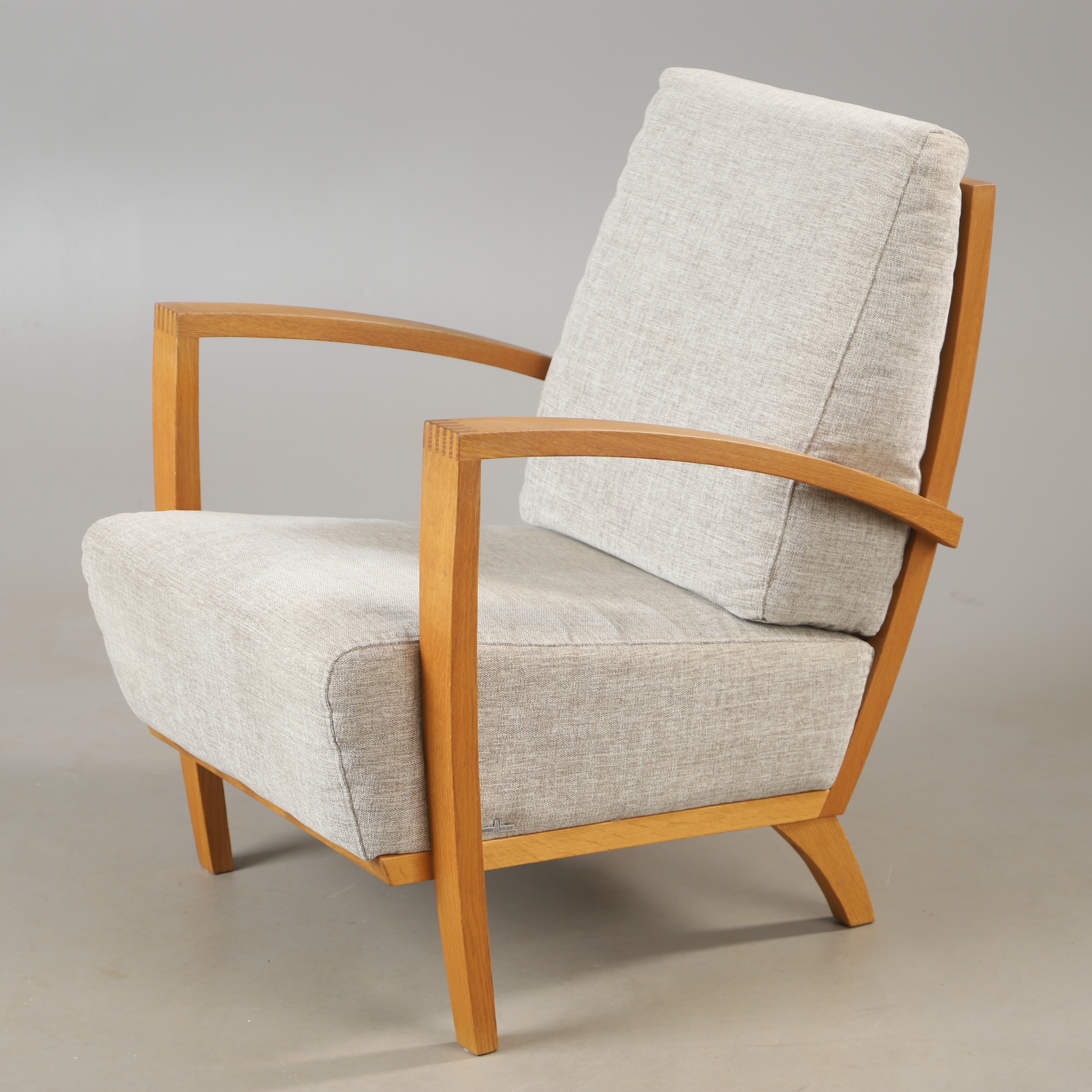 FÅTÖLJ, "Dino", ek med textilklädsel, Bröderna Andersson.