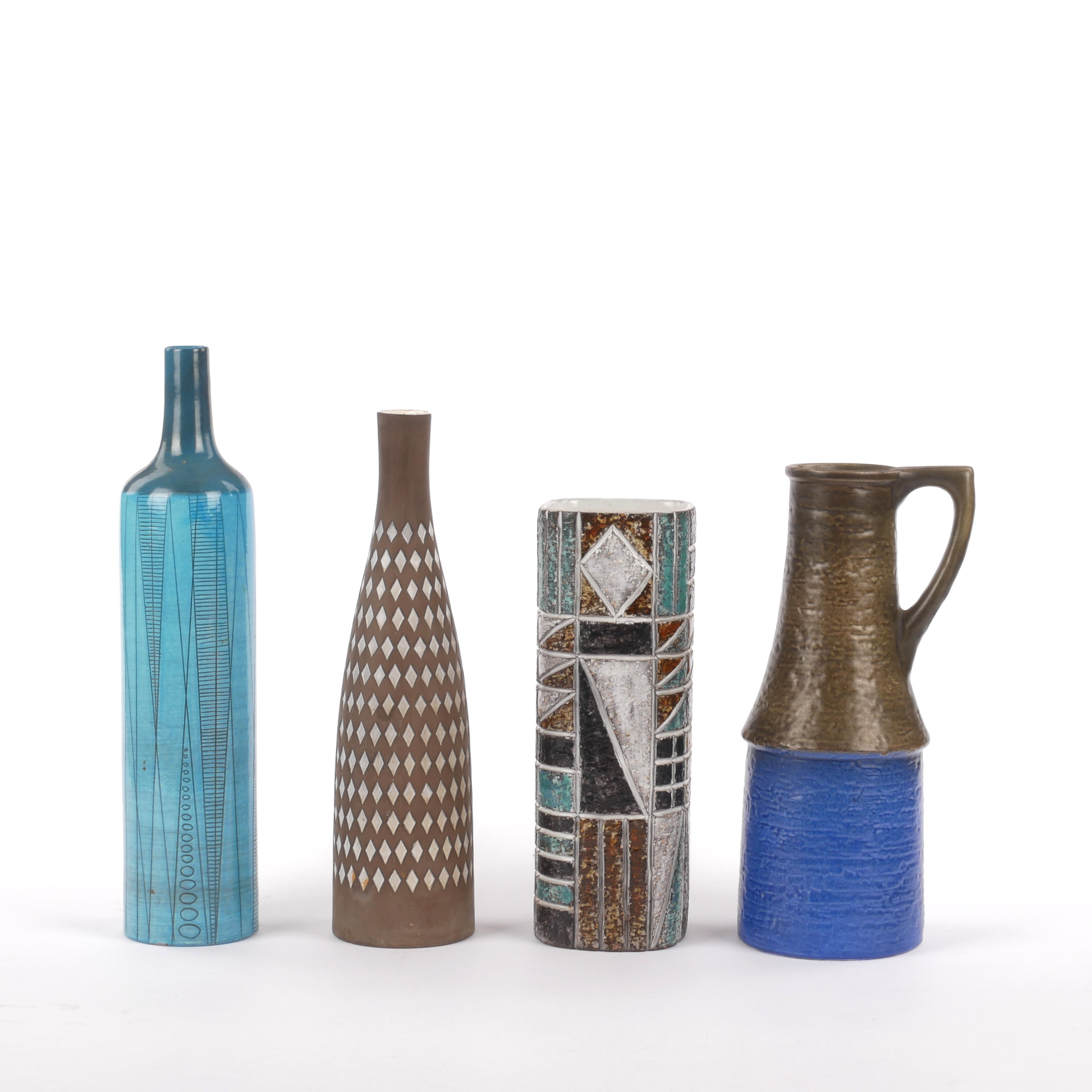 VASER, 4 st, stengods, Upsala-Ekeby.