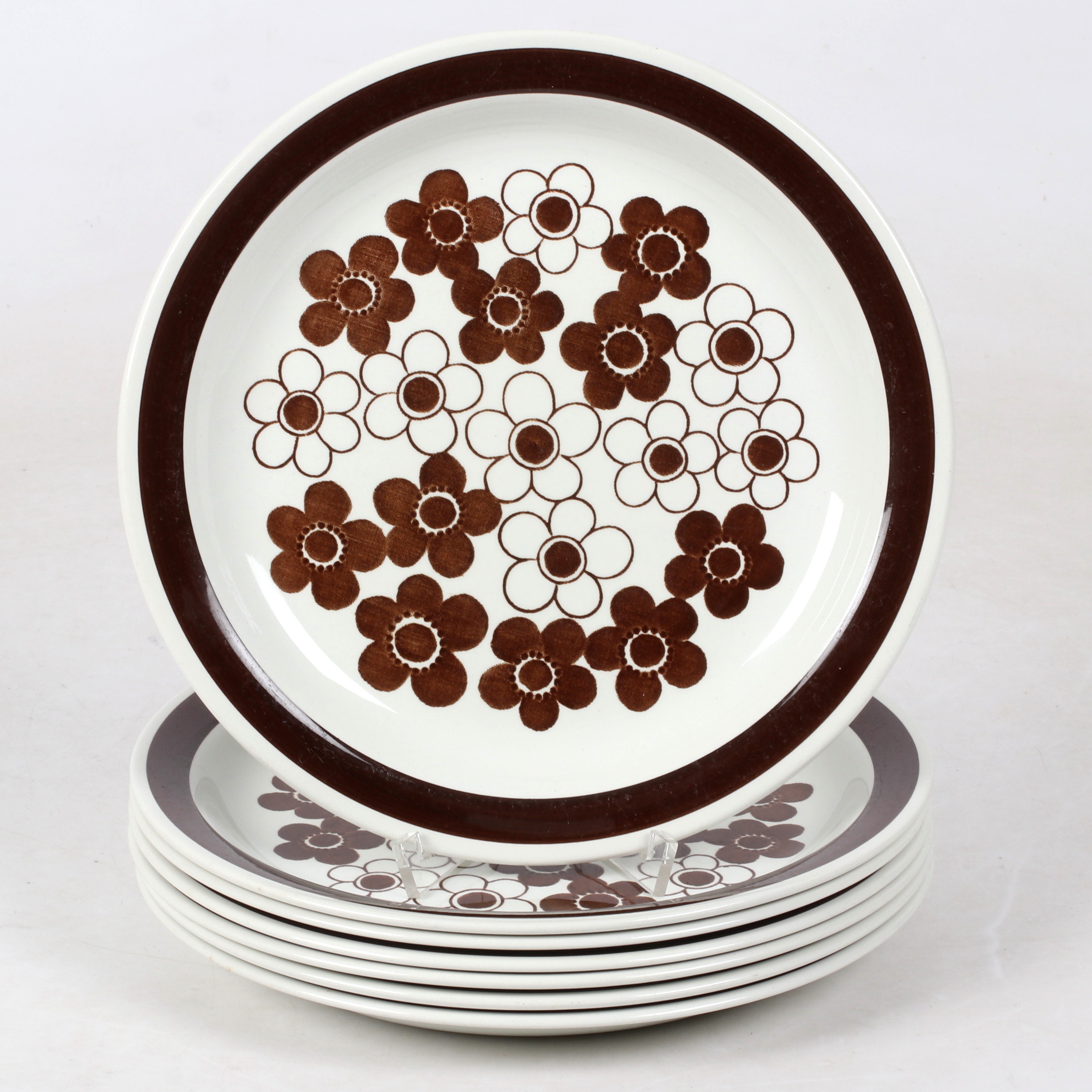 MARIANNE WESTMAN. Tallrikar, 7 st, "Anemon", porslin, Rörstrand.