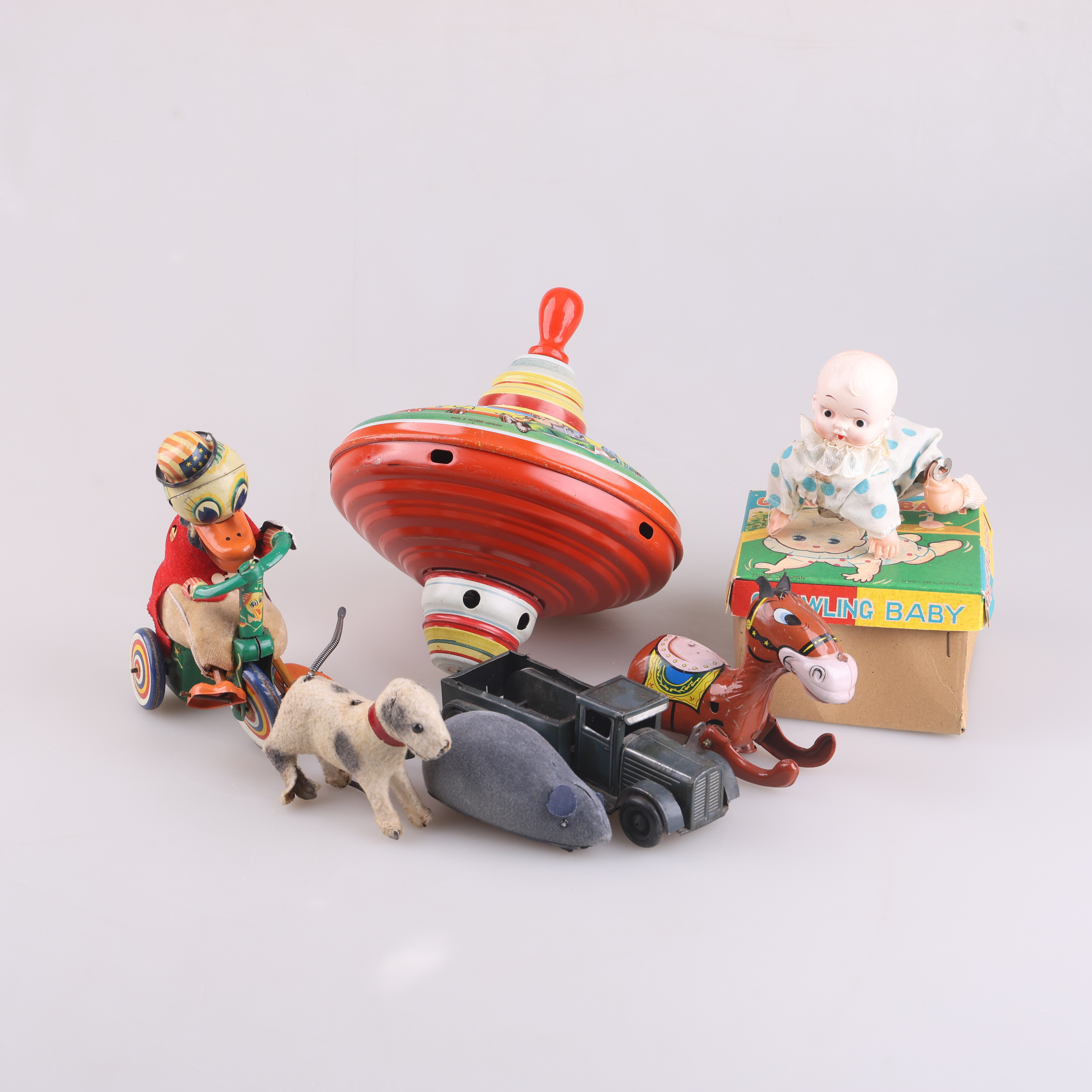 LEKSAKER, 8 delar, plåt, 1900-tal.