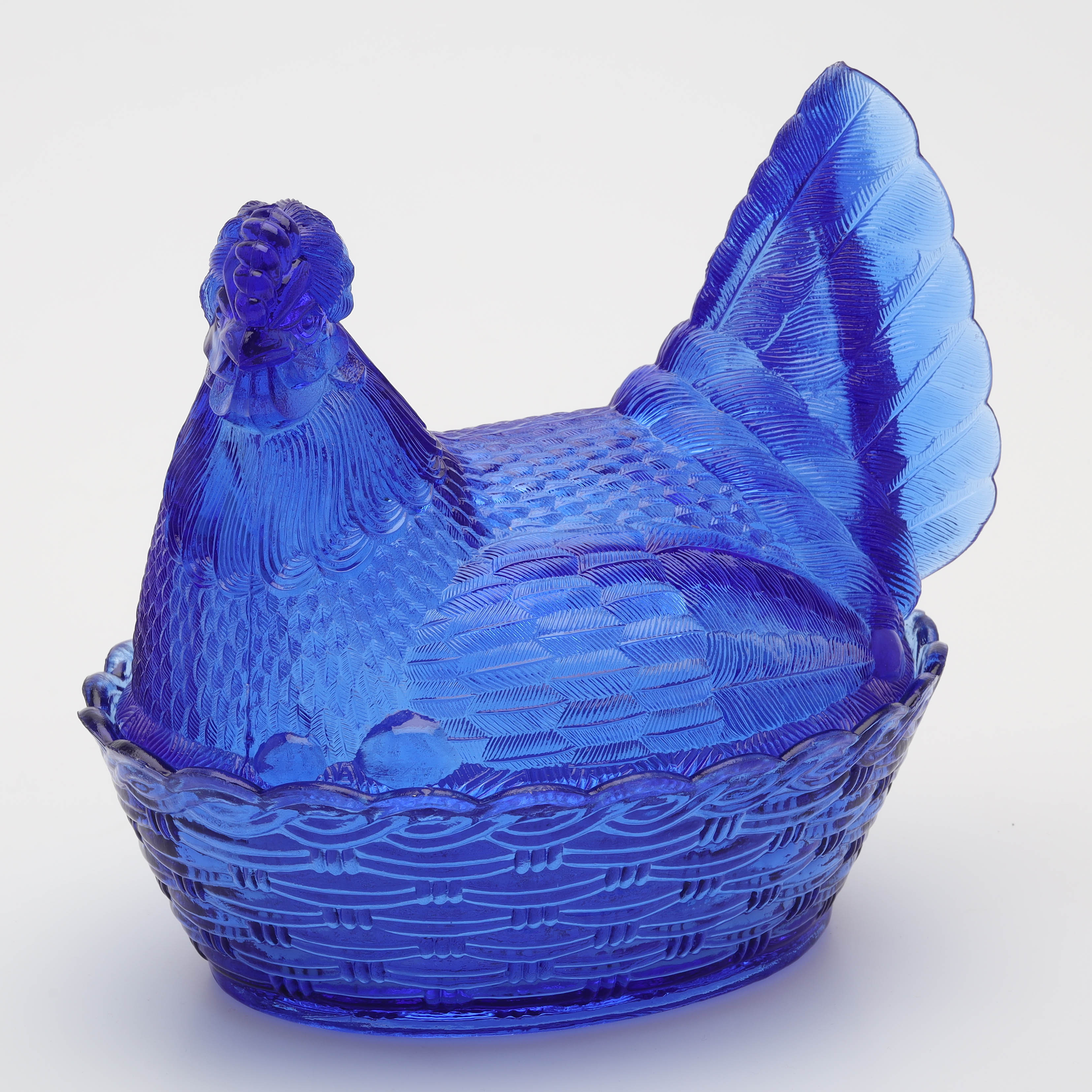 ÄGGHÖNA, formpressat glas, 1900-talets mitt.