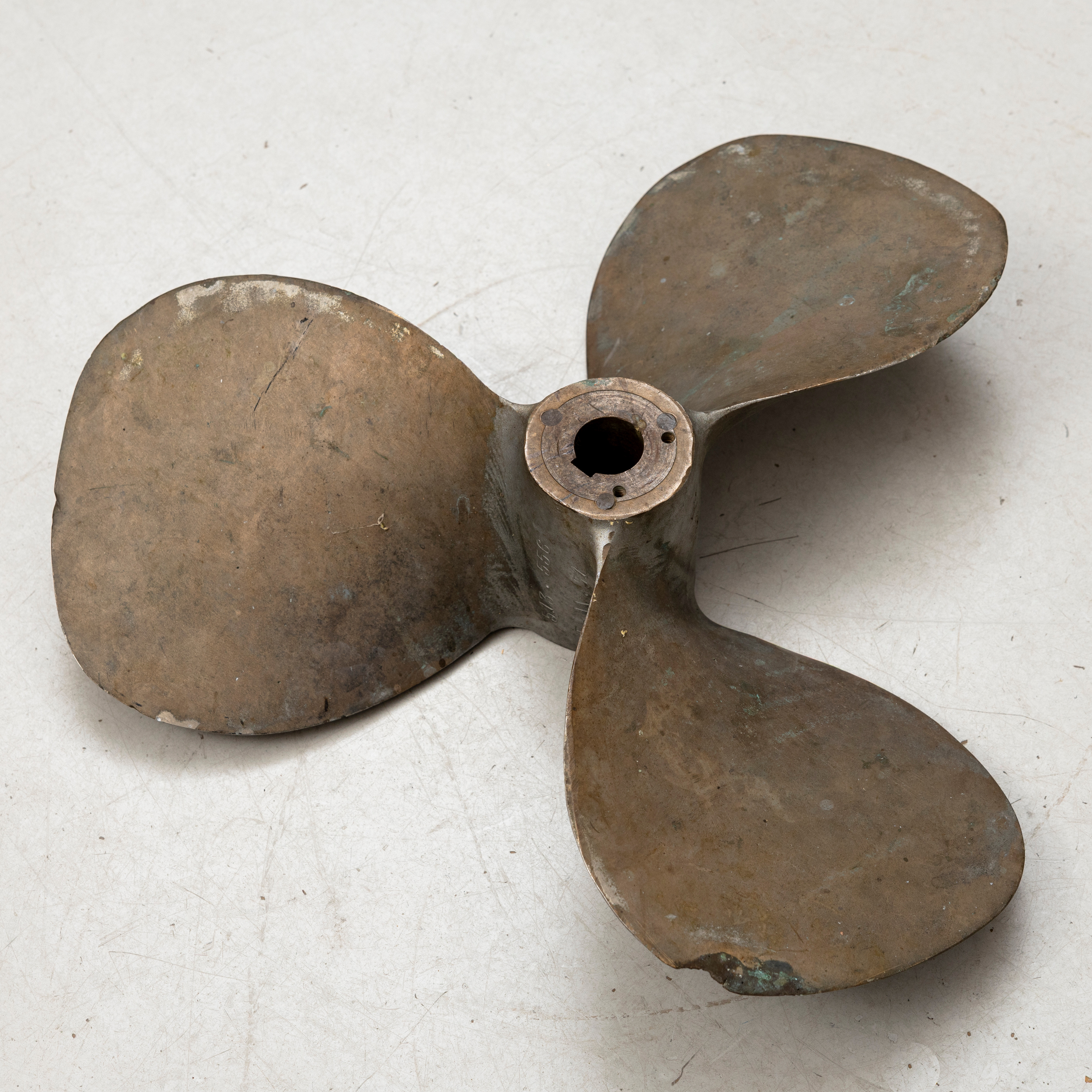 PROPELLER, trebladig, brons/mässing, 1900-tal.