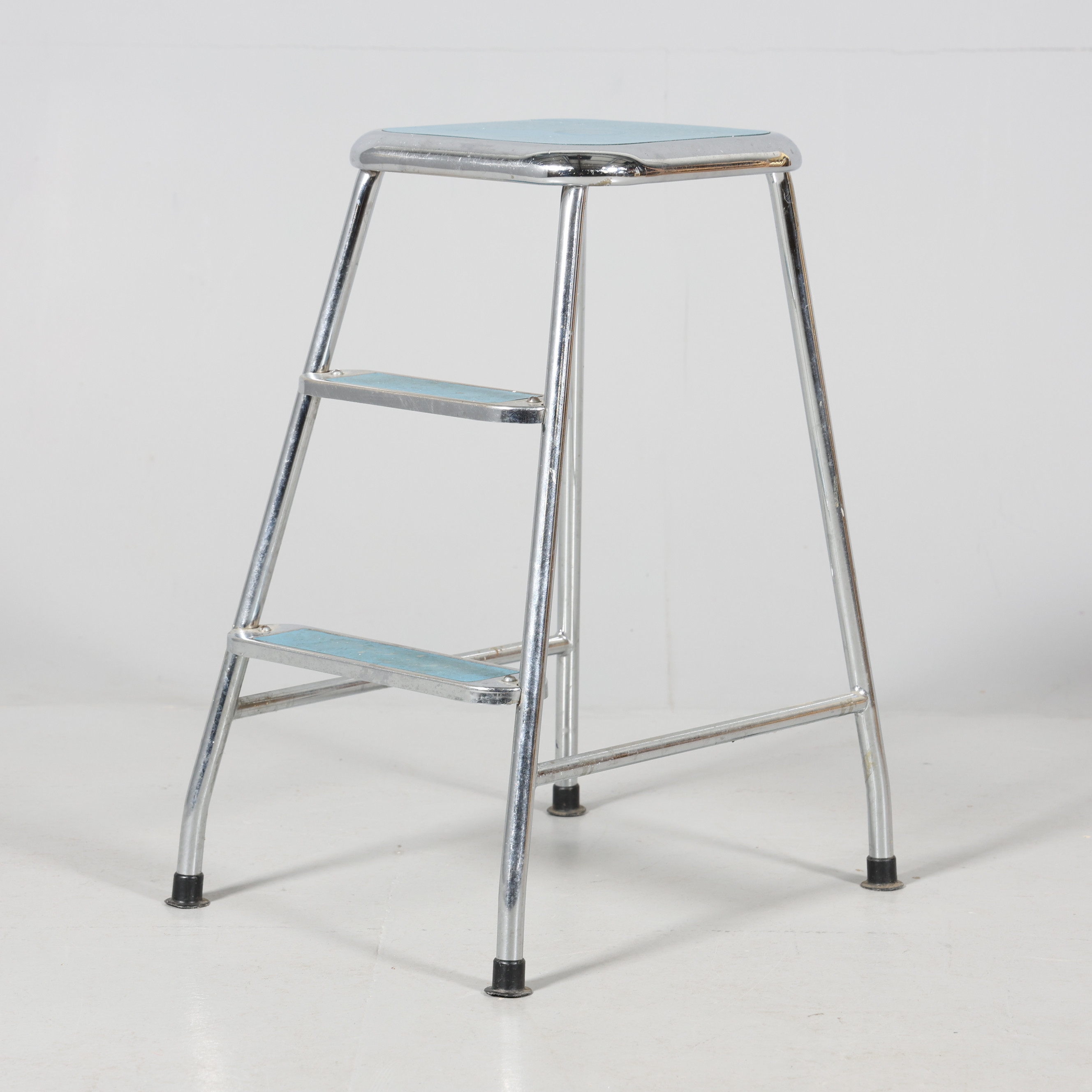 STEGPALL, metall, Verkstads AB Lindqvist, Motala. 1950/60-tal.