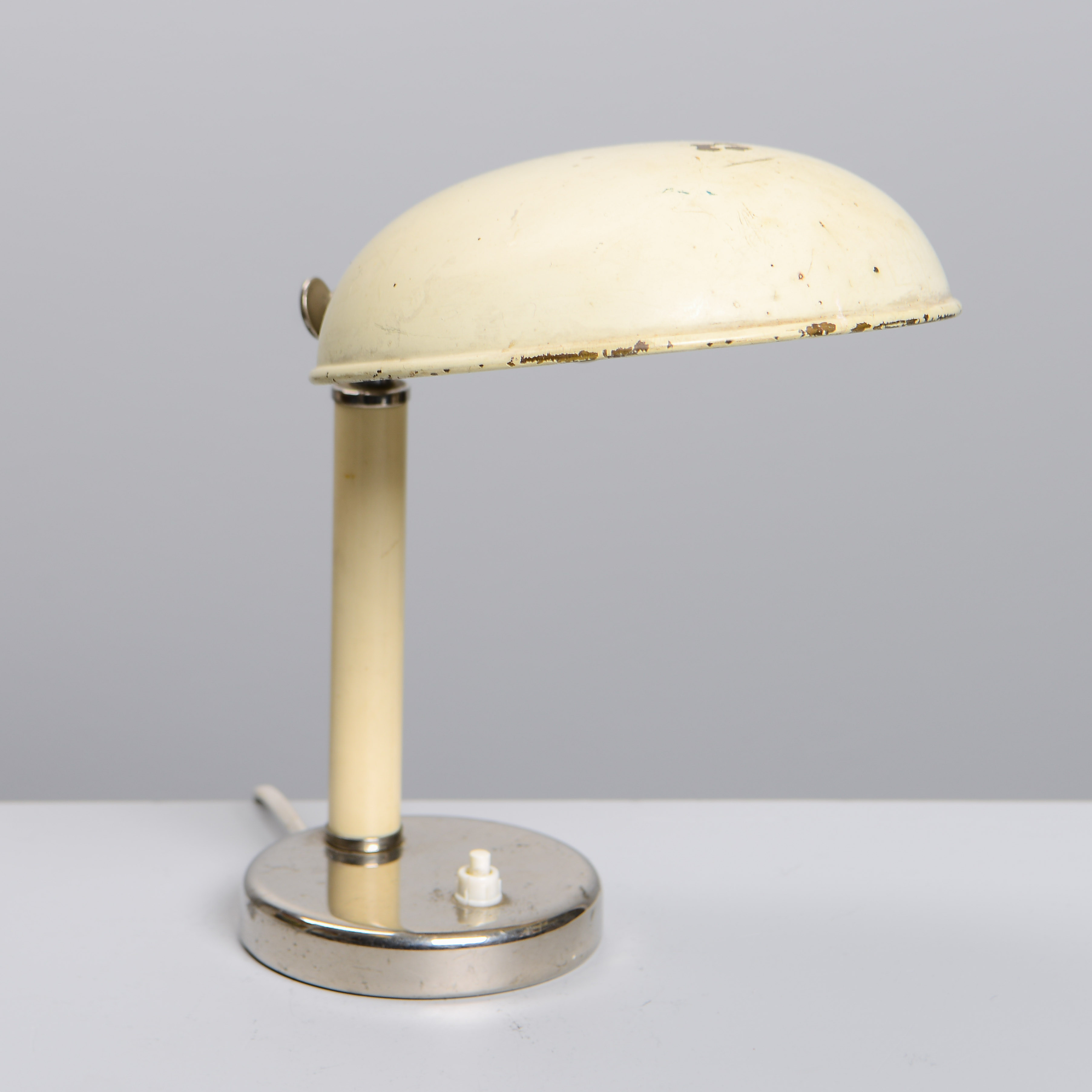 ERIK TIDSTRAND. Bordslampa/ vägglampa, Nordiska Kompaniet, modell 29359, funkis, 1930-tal.