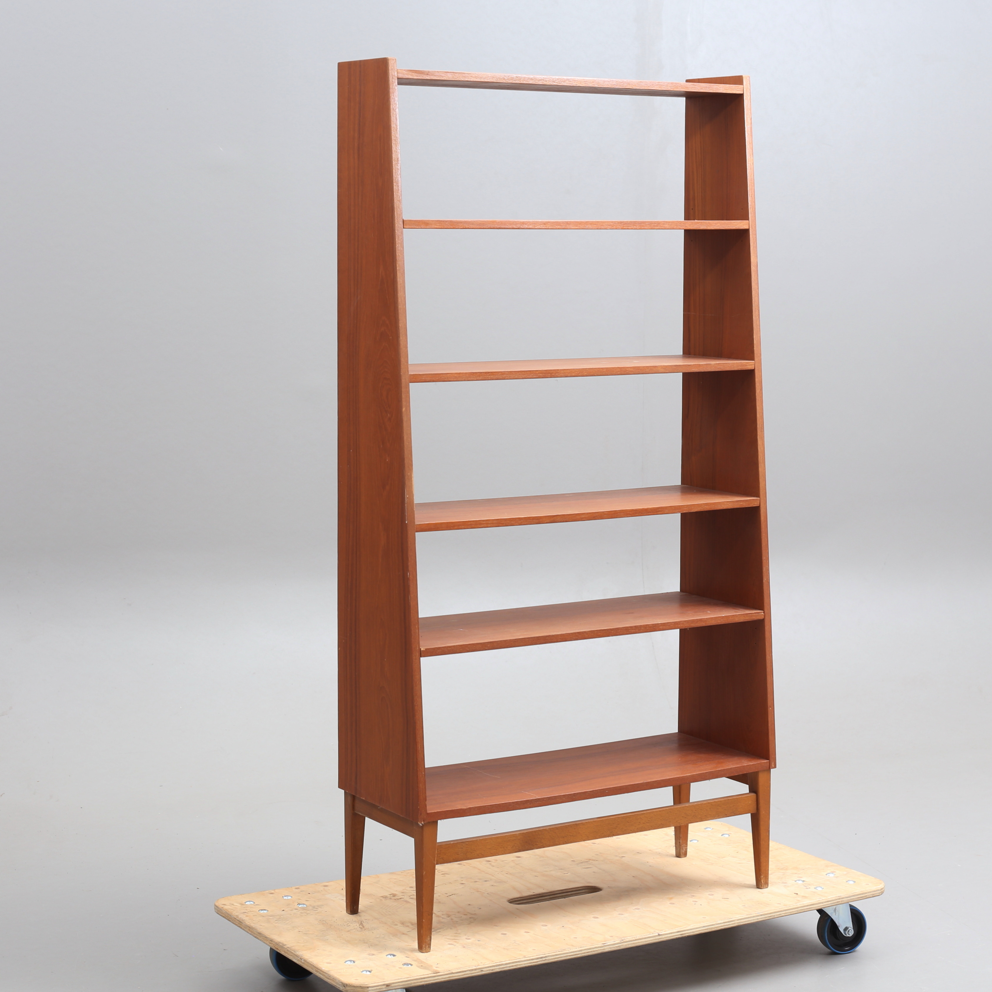 BOKHYLLA, omkring 1900-talets mitt.