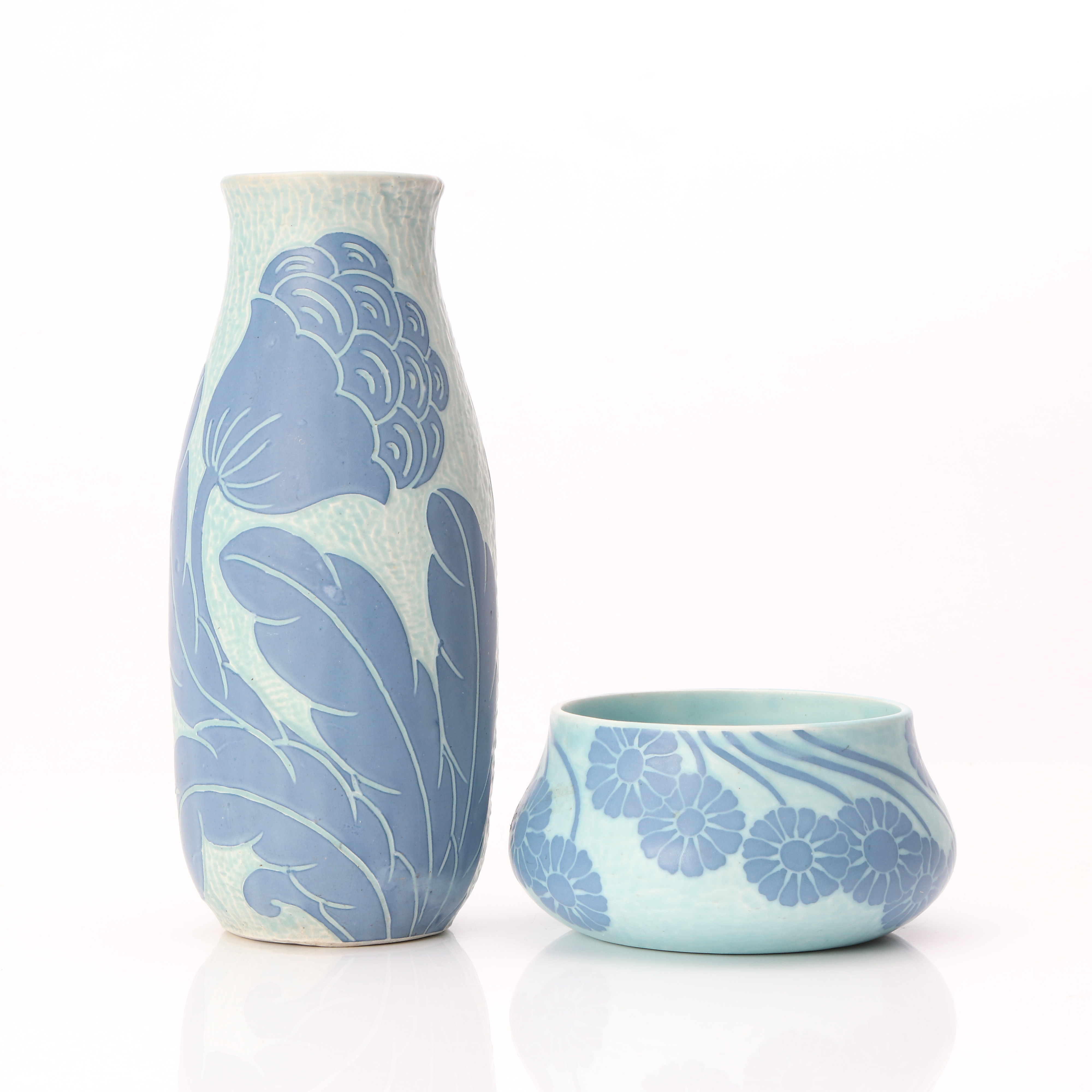 JOSEF EKBERG. VAS OCH SKÅL. Keramik. "Sgrafitto", Gustavsberg 1912 och 1920.