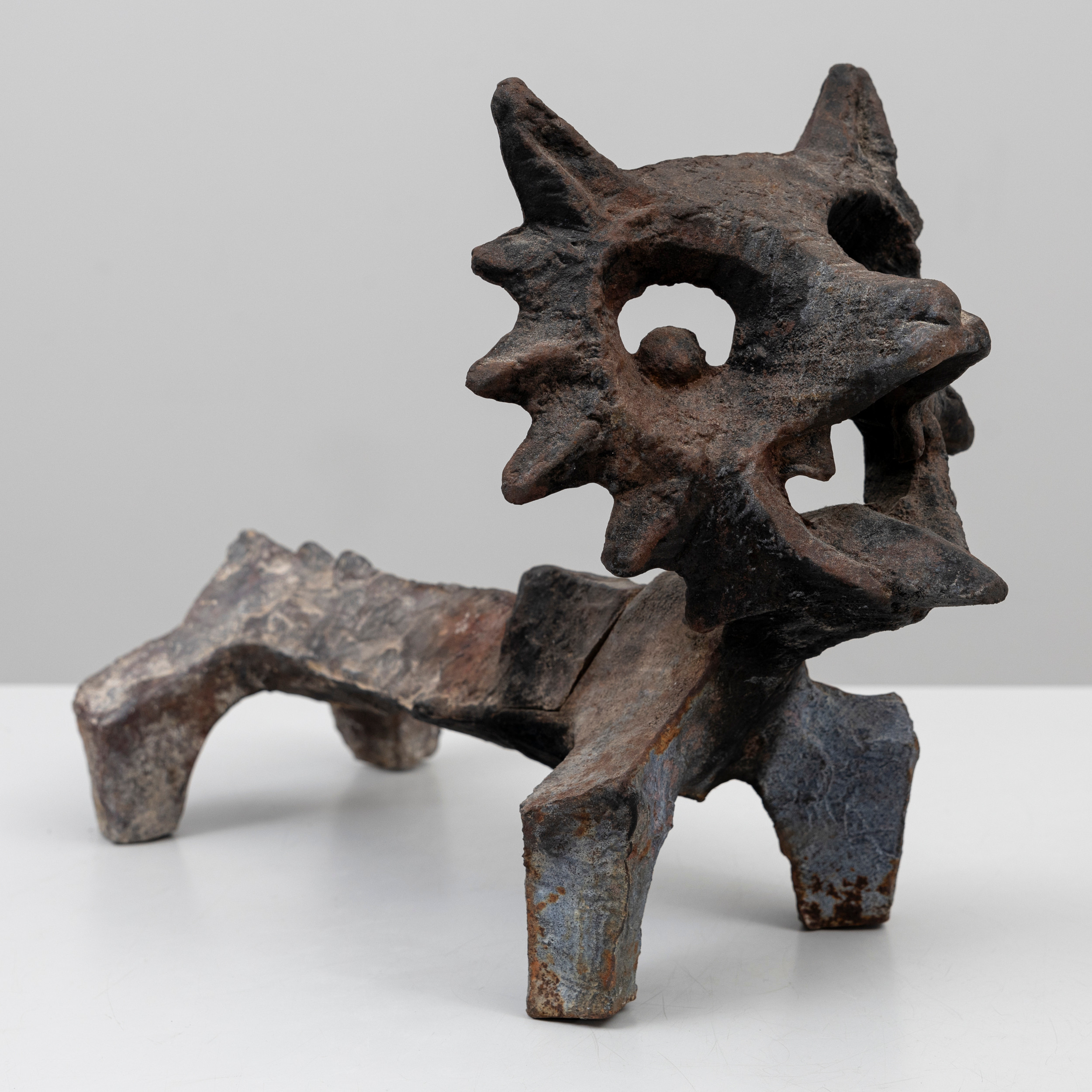 OLLE HERMANSSON (1915-1988). Eldhund, "Räven", gjutjärn, stämpelmärkt, Husqvarna.